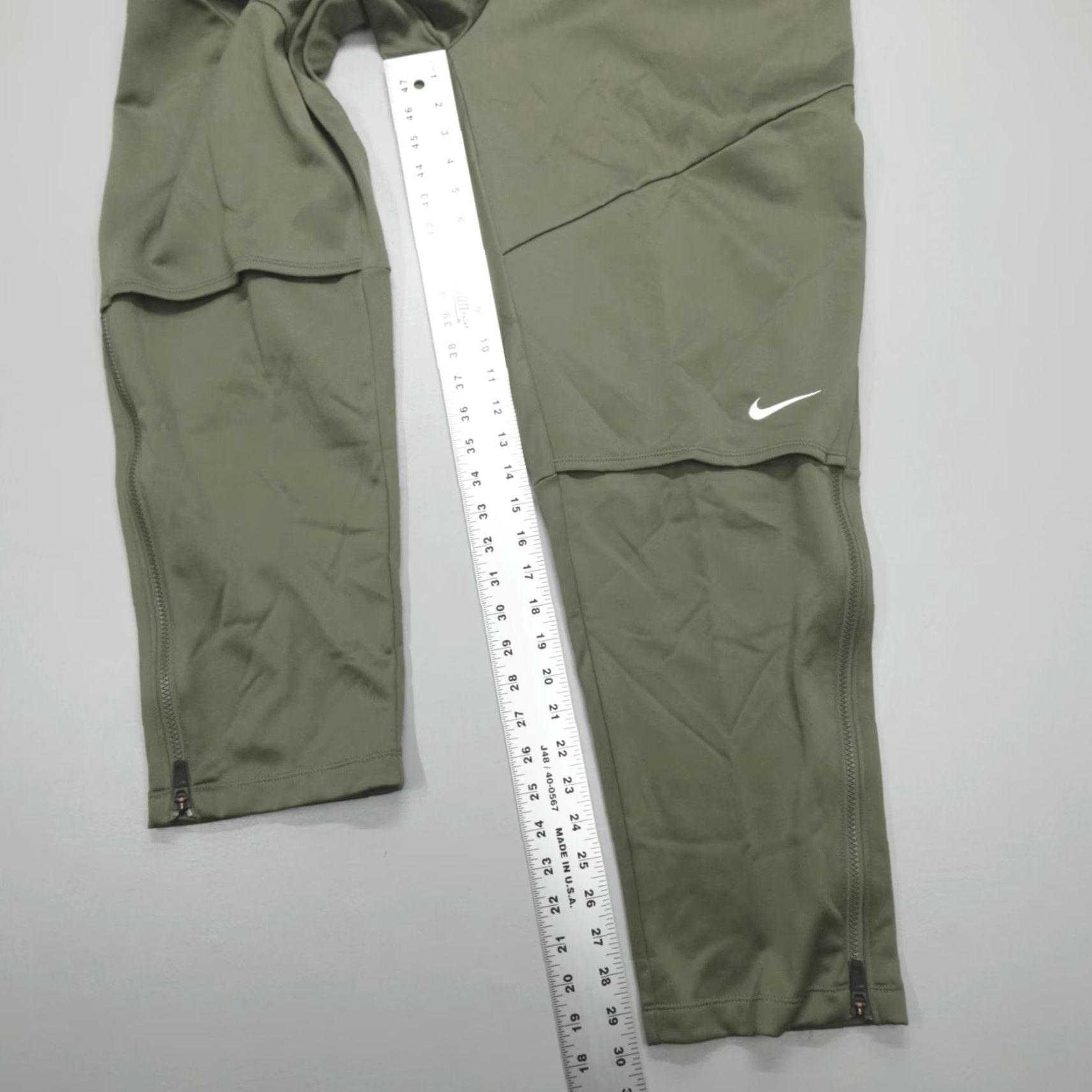 Nike Nike Golf Club Flex Waist Fleece Pants Men M Ankle Zip Green 30in Inseam Pockets Elastic Waste Sports Style Sweatpants FQ1162-325 Size US 31 - 7 Thumbnail
