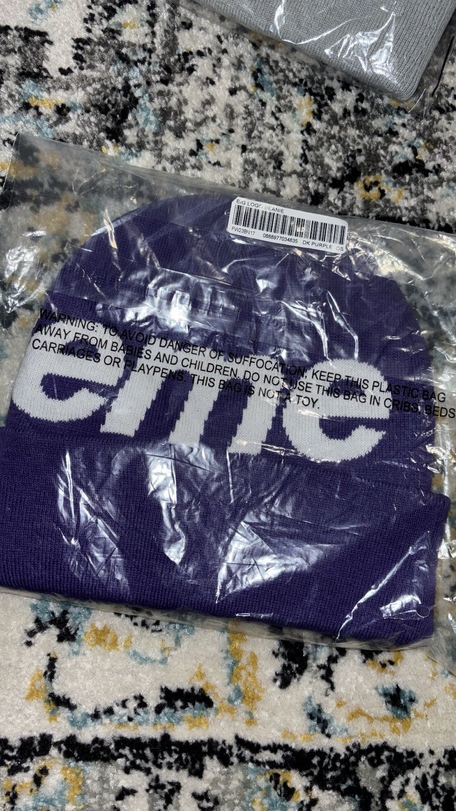 Supreme Big Logo Beanie Size ONE SIZE - 2 Thumbnail