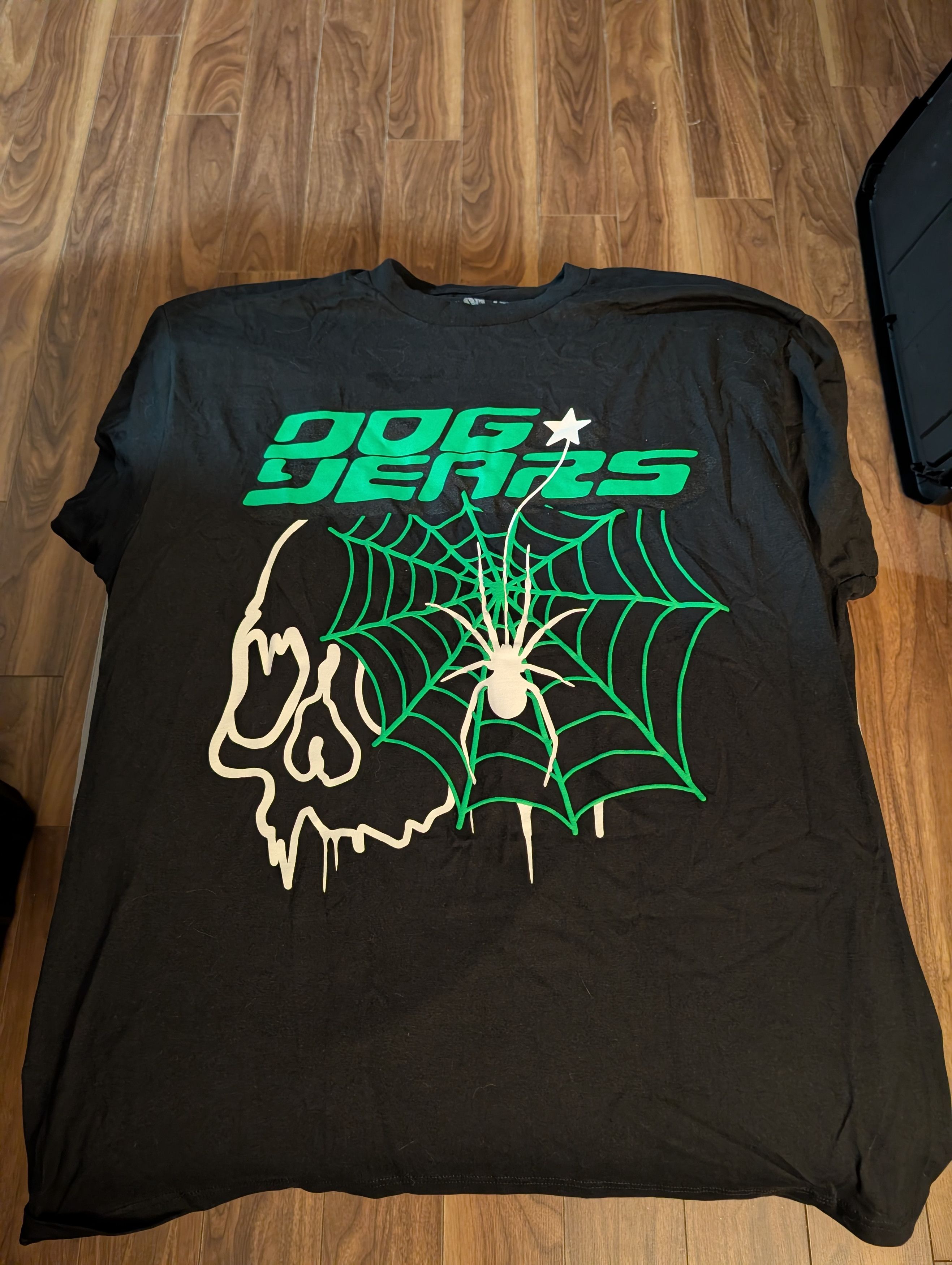 City Morgue Dog Years Spider Skull Tee Size US XL / EU 56 / 4 - 1 Thumbnail