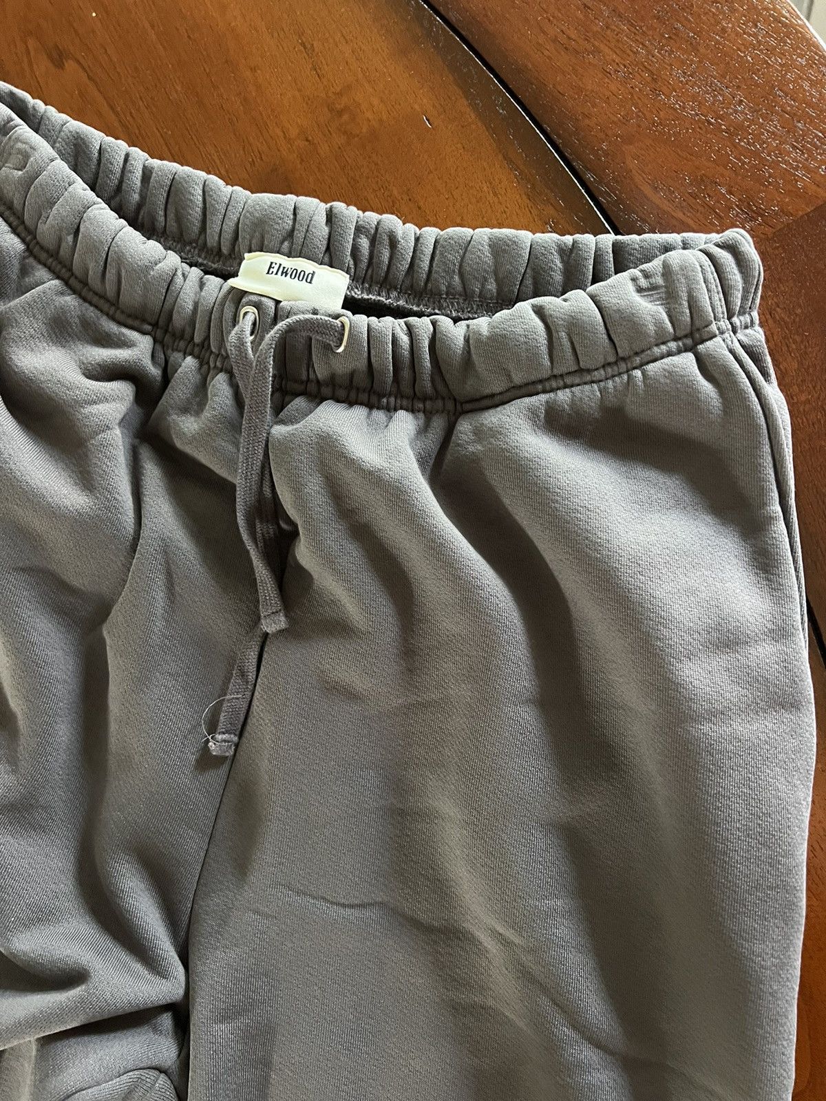Elwood ELWOOD CORE STRAIGHT LEG SWEATPANT Size US 33 - 1 Thumbnail