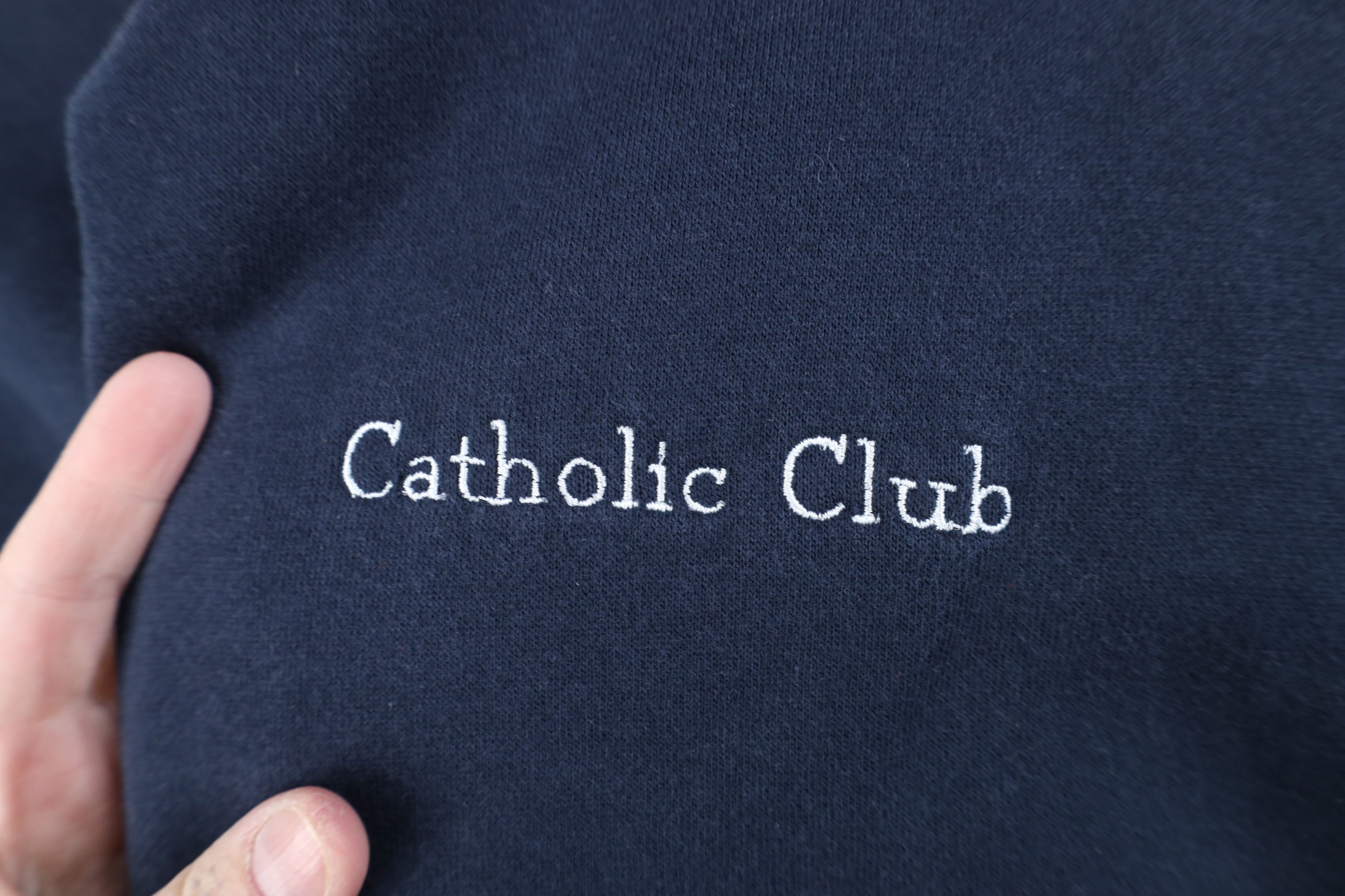 Vintage Vintage 90s Streetwear Catholic Club Crewneck Sweatshirt Size US L / EU 52-54 / 3 - 4 Thumbnail