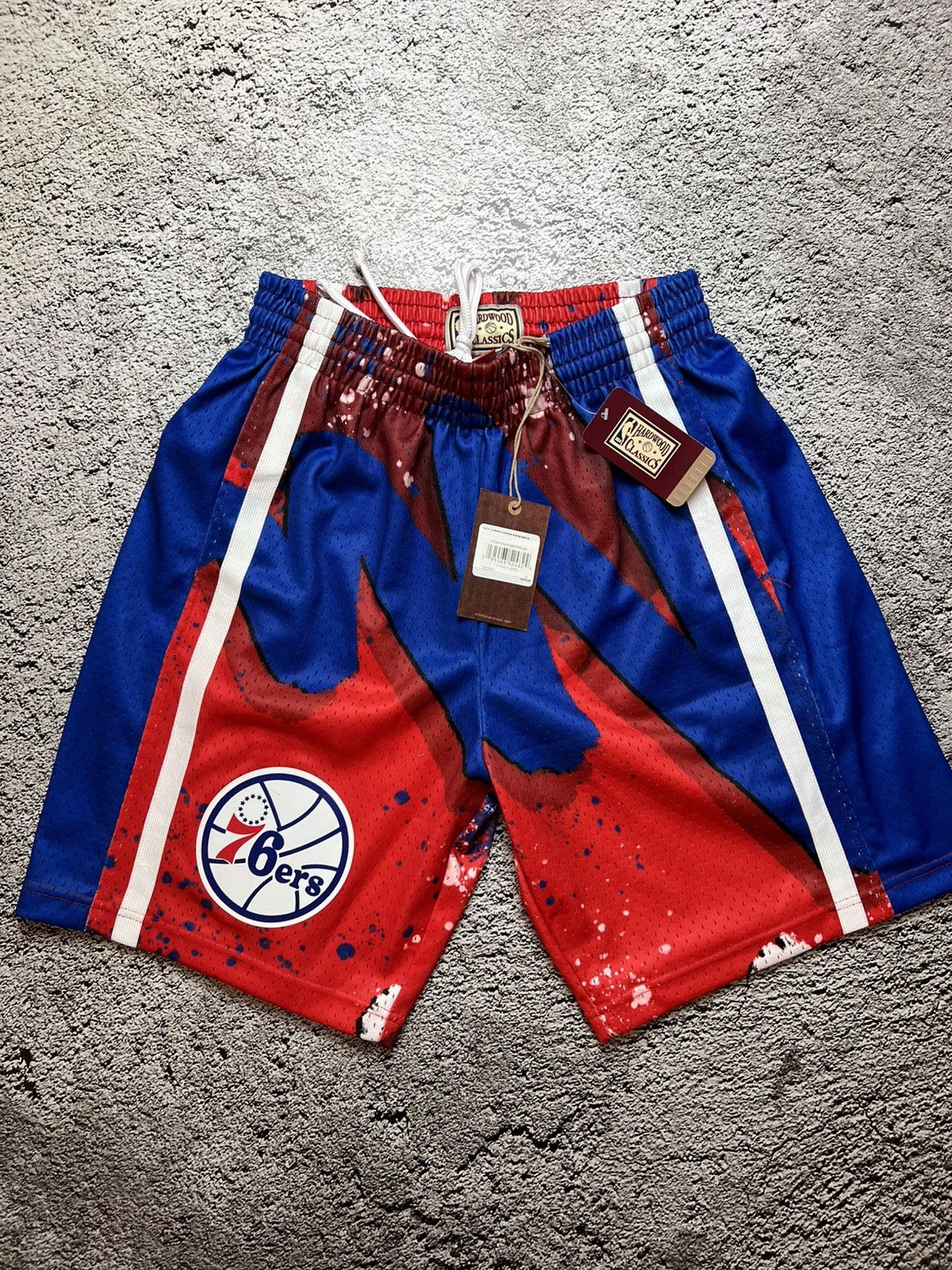 Mitchell & Ness NWT‼️Philadelphia 76ers sixers NBA mitchell & ness shorts Size US 32 / EU 48 - 1 Thumbnail