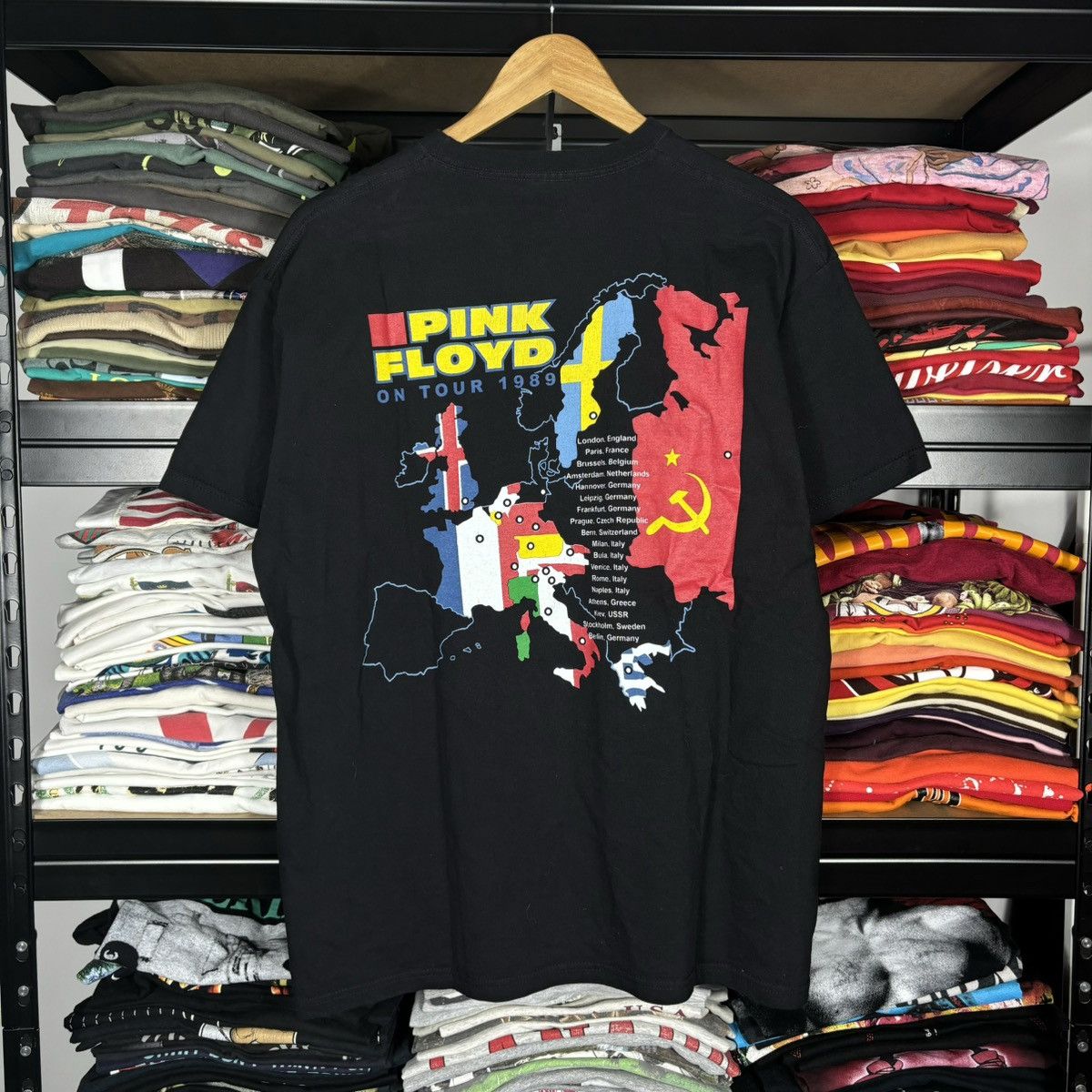 Band Tees × Vintage Vintage Pink Floyd The Dark Side Of The Moon Tee Rare Size US L / EU 52-54 / 3 - 3 Thumbnail