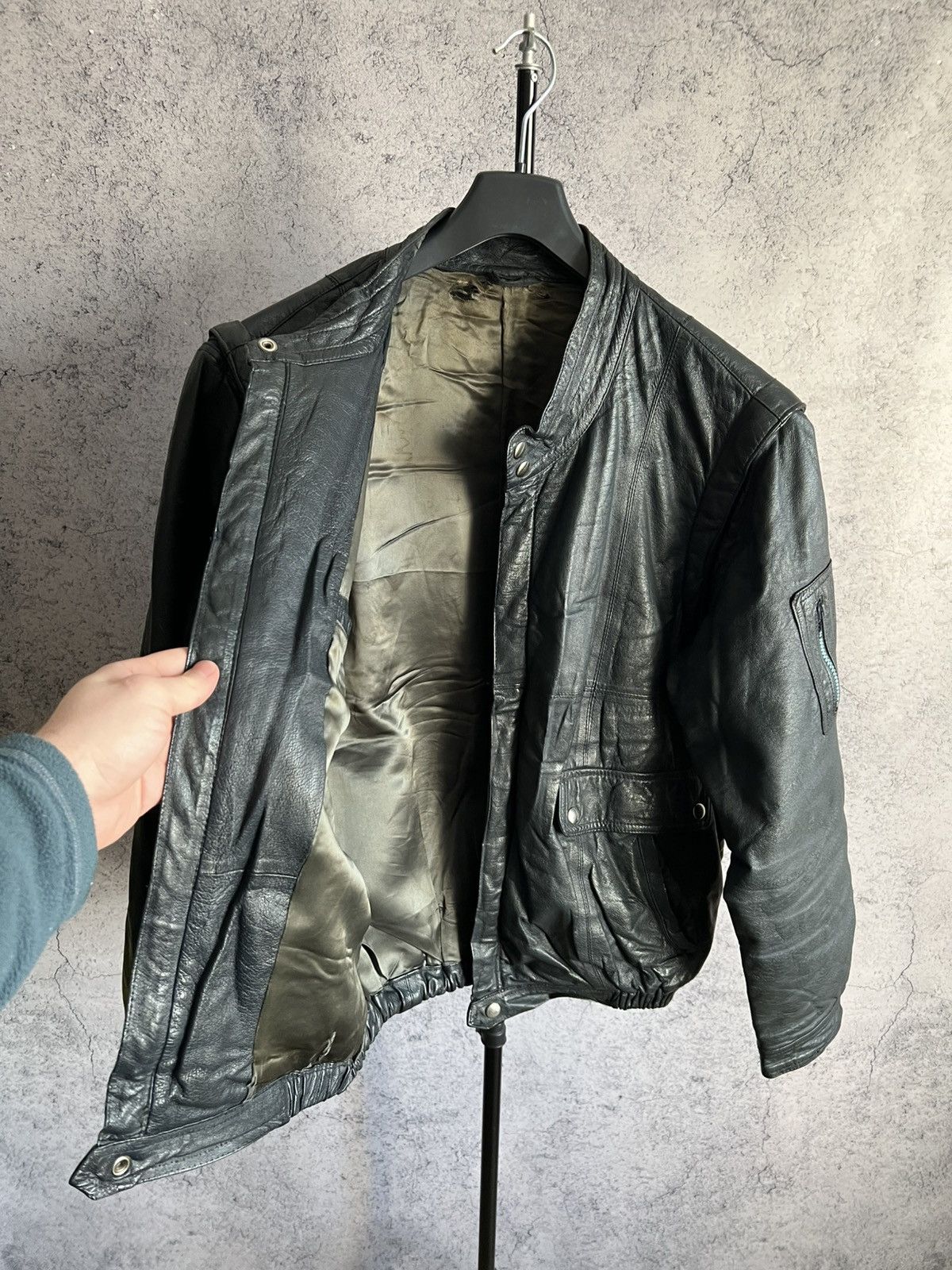 Genuine Leather Vintage Genuine Leather Bomber Jacket 90s Transformer Vest Size US L / EU 52-54 / 3 - 11 Thumbnail