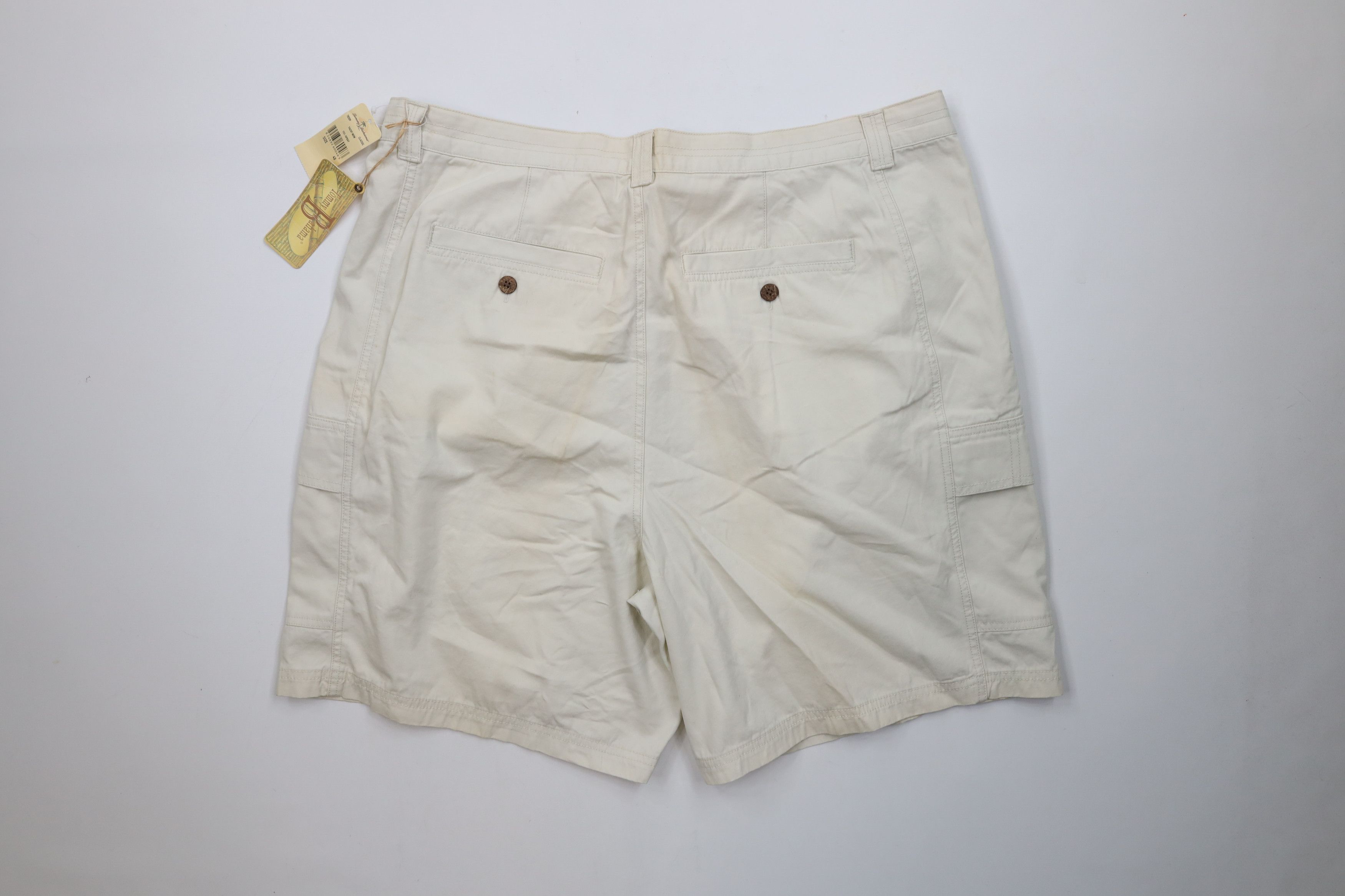 Tommy Bahama Deadstock Vintage 90s Tommy Bahama Knee Cargo Shorts Beige Size US 40 / EU 56 - 13 Thumbnail