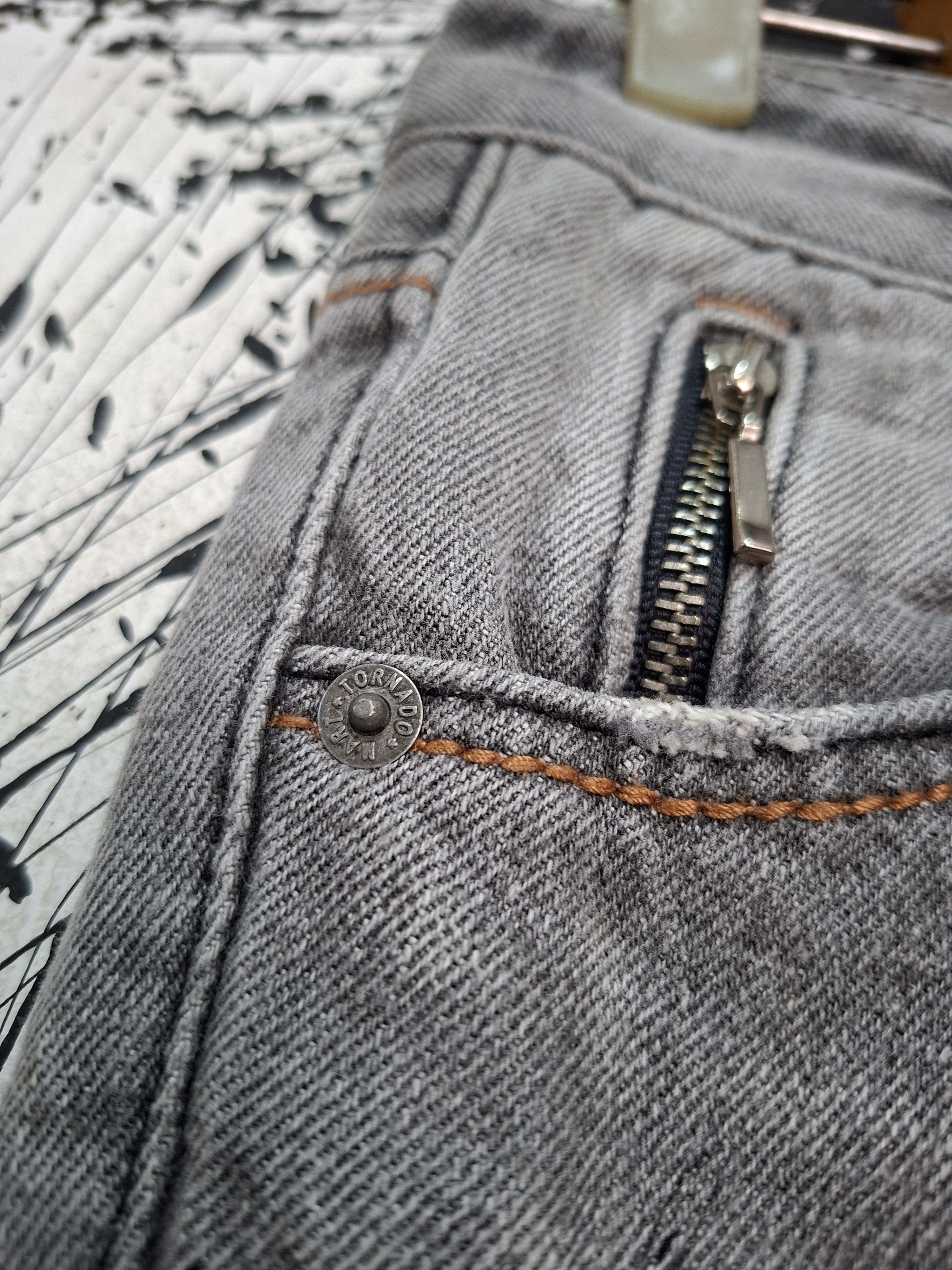Tornado Mart TORNADO MART SEDITIONARIES PRINT WHISKERS JEANS Size US 28 / EU 44 - 4 Thumbnail