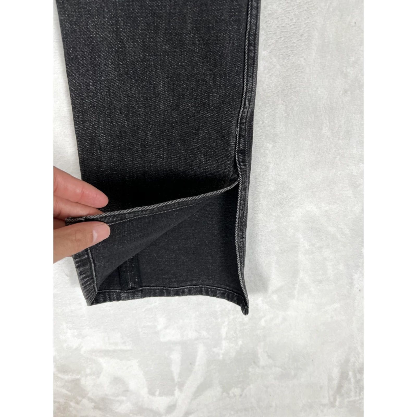 Abercrombie & Fitch Abercrombie & Fitch The Skinny High Rise Jeans Womens 6S Black Slit Denim Size 28" / US 6 / IT 42 - 7 Thumbnail
