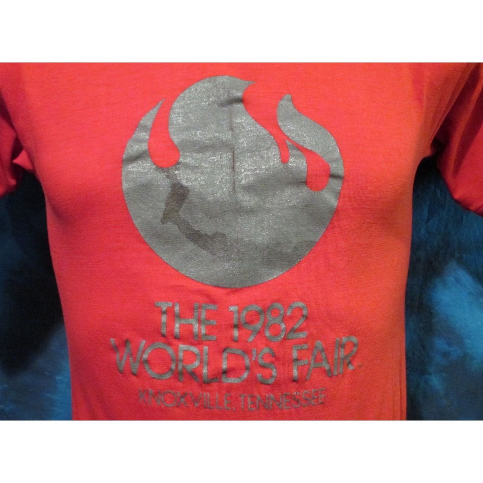 Vintage VINTAGE 1982 WORLD'S FAIR KNOXVILLE TENNESSEE PAPER THIN T-Shirt XS single stitch Red Mens Size US XS / EU 42 / 0 - 2 Thumbnail