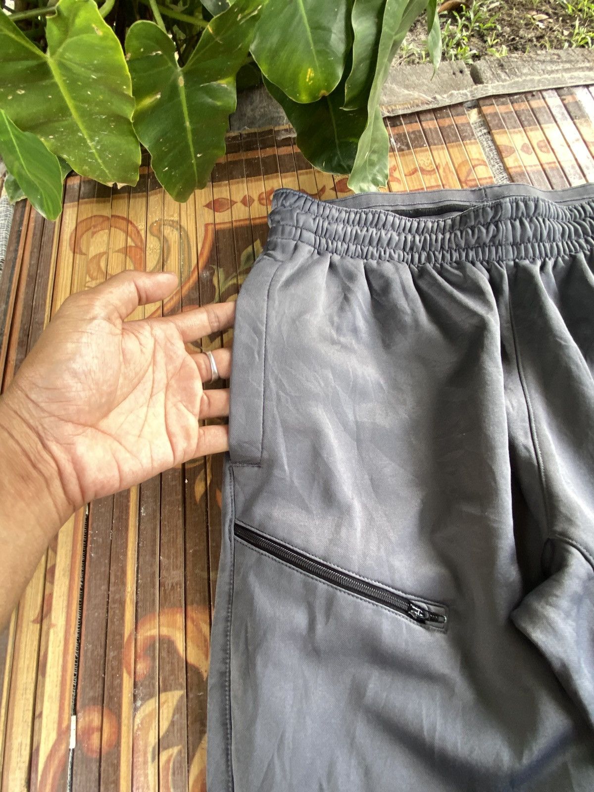 A.P.C. × Nike VINTAGE NIKE 90S BAGGY SWEATPANTS SWOOSH TRACK PANTS Y2K Size US 30 / EU 46 - 4 Thumbnail