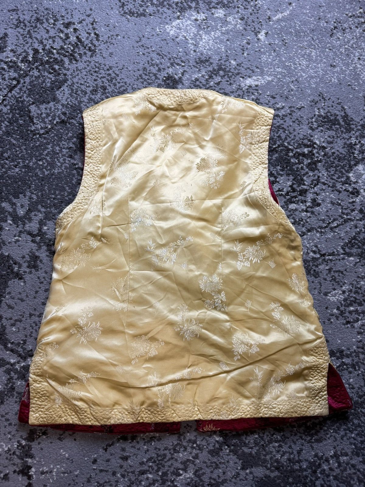 Japanese Brand × Vintage Vintage Reversible Satin Chinese Padded Waistcoat Gilet Vest Size US L / EU 52-54 / 3 - 14 Thumbnail