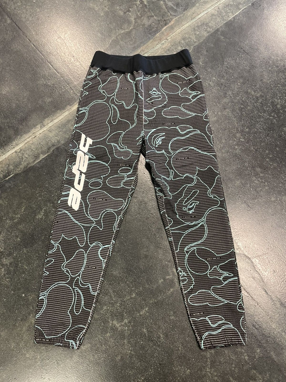 Bape Bape Glow In Dark Sweatpants Size US 31 - 1 Thumbnail