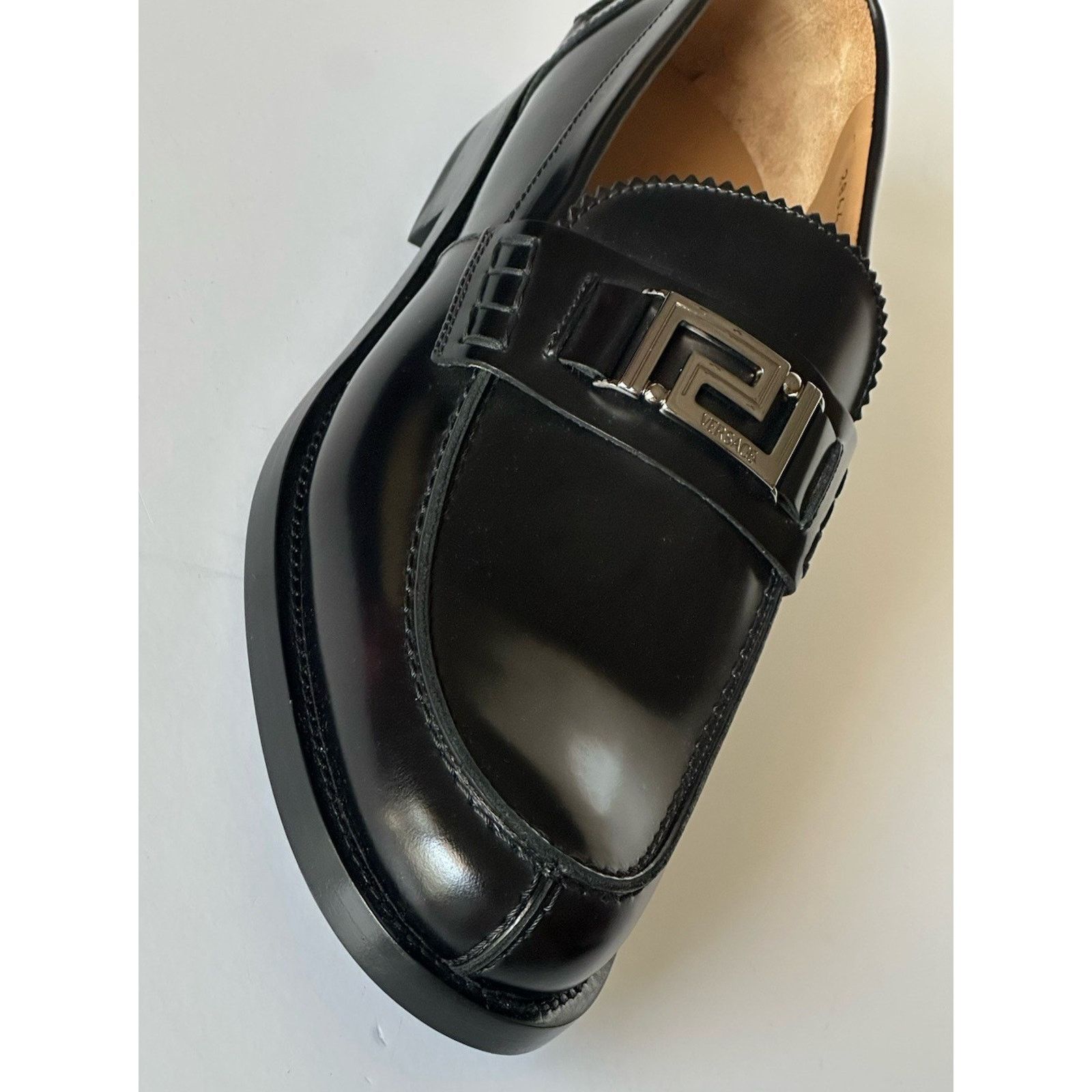 Versace VERSACE Greca Men's Black Leather Loafer Shoes 8 US 1012864 Size US 8 / EU 41 - 7 Thumbnail