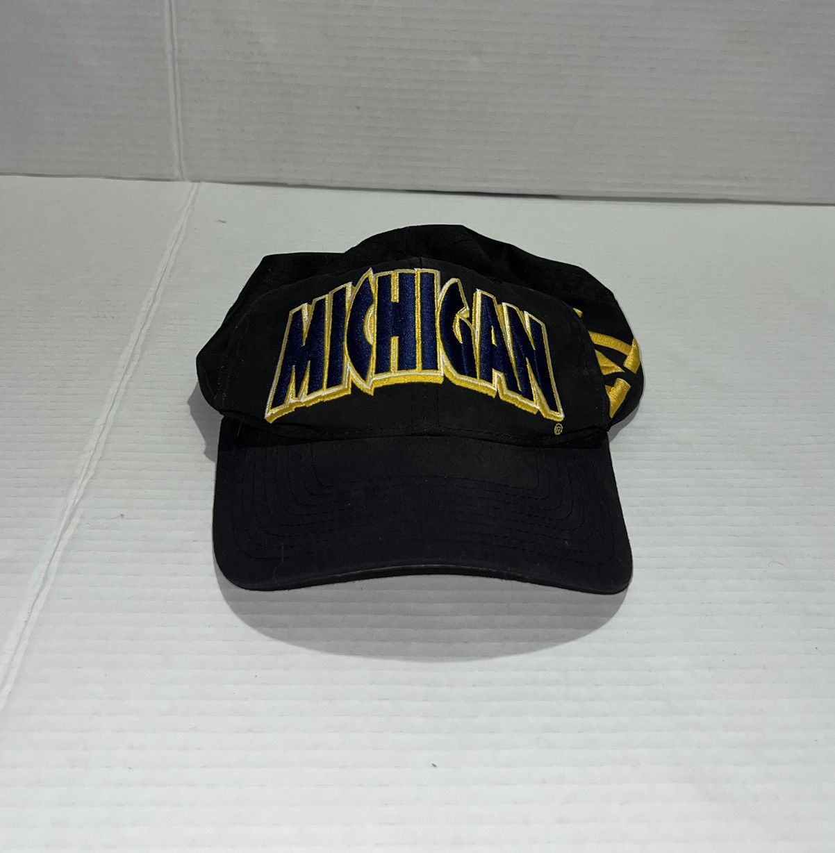 Other Vintage University Michigan Wolverines Twins Enterprises Hat Size ONE SIZE - 1 Thumbnail