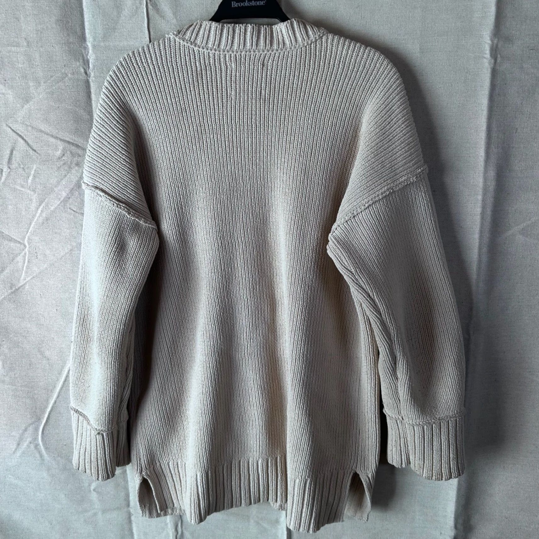Abercrombie & Fitch Abercrombie & Fitch Cardigan Womens Beige Chenille Knit V-Neck Size S 90s Classic Solid Pocket Button Logo Sweater Size S / US 4 / IT 40 - 4 Thumbnail
