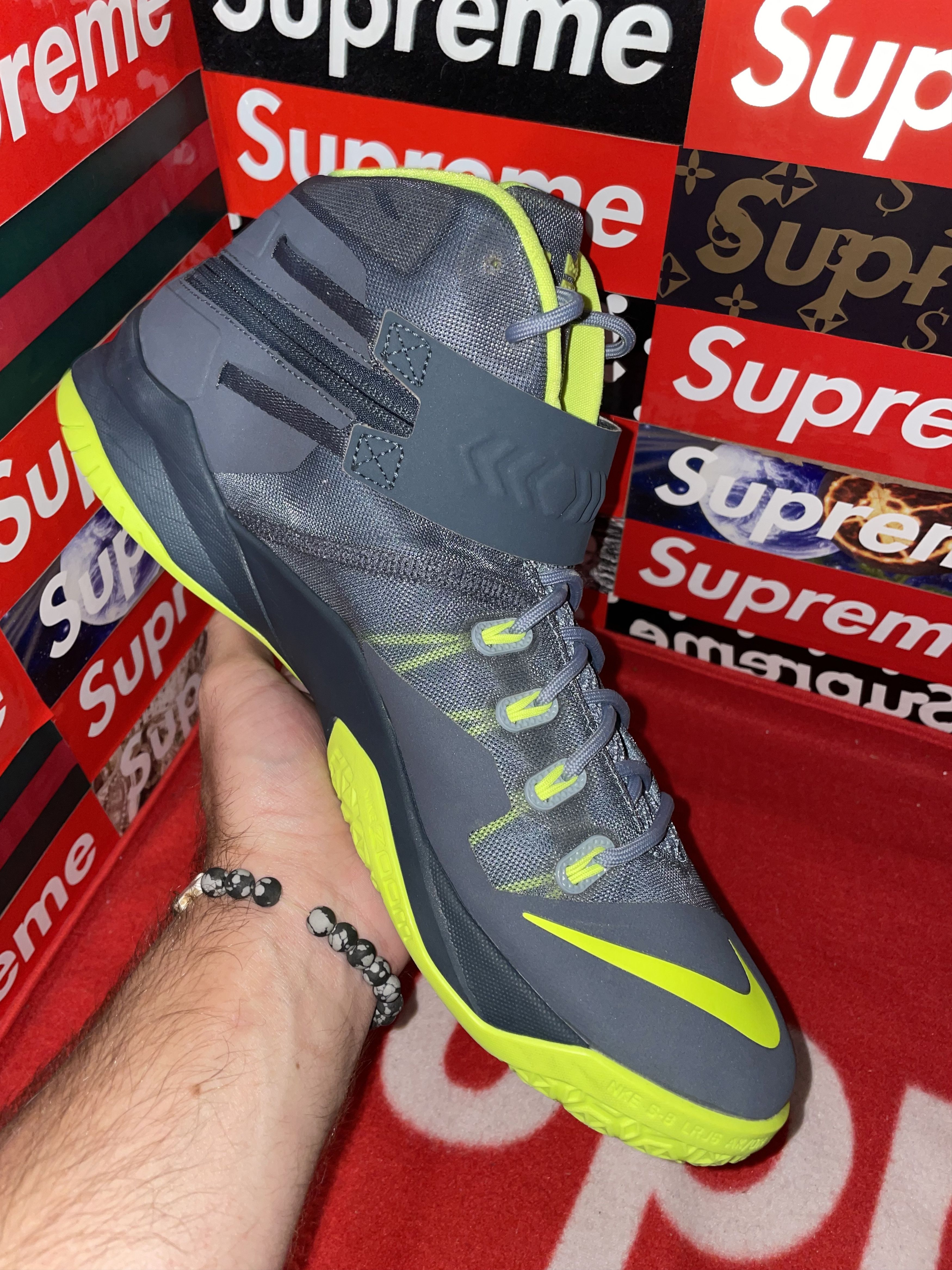 Nike Nike LeBron Zoom Soldier 8 'Magnet Grey' 653641-070 13 VNDS Size US 13 / EU 46 - 7 Thumbnail