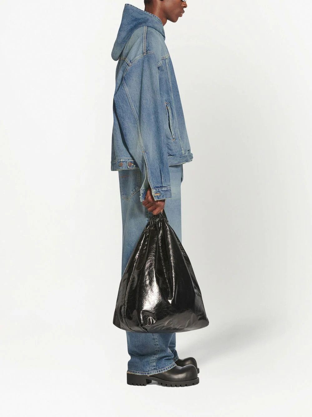 Balenciaga o1s1wg110525 Pull-Over Jacket in Blue Size US S / EU 44-46 / 1 - 5 Thumbnail
