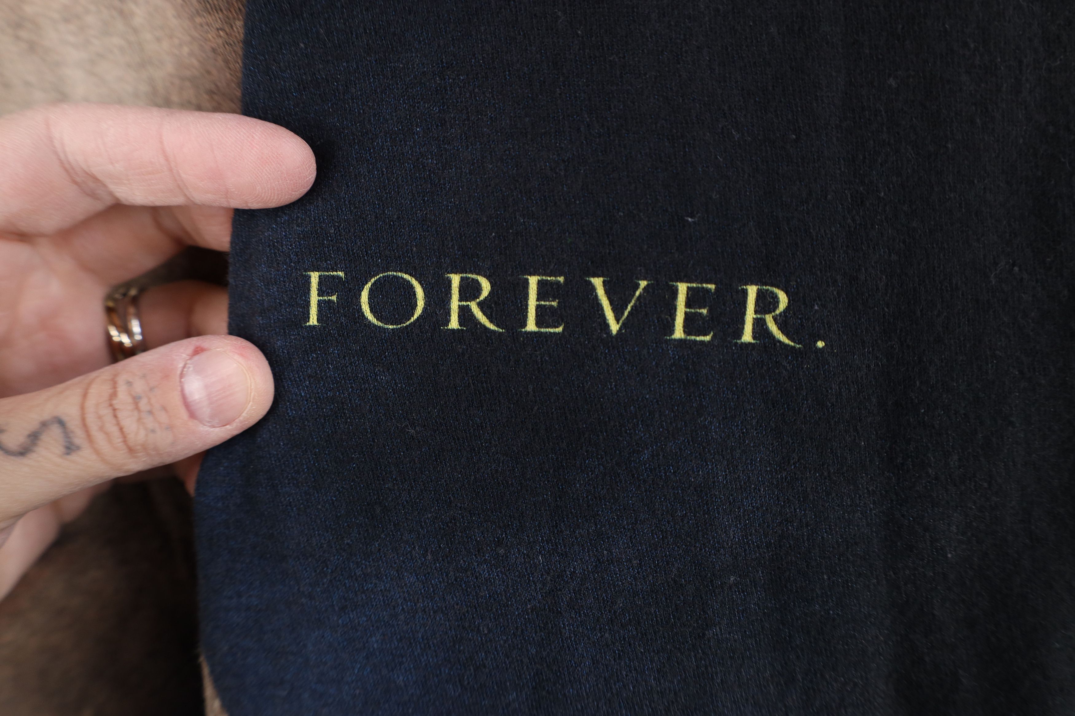 Vintage Vintage Spell Out Forever Jacob Bella Twilight T-Shirt Black Size L / US 10 / IT 46 - 4 Thumbnail