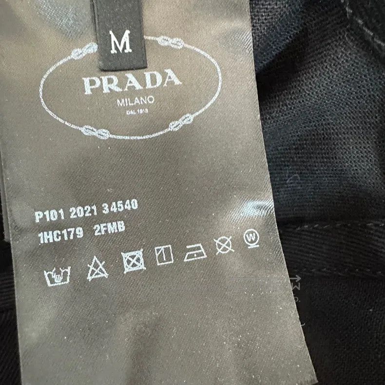 Prada Prada SizeM Black triangle baseball cap Size ONE SIZE - 9 Thumbnail