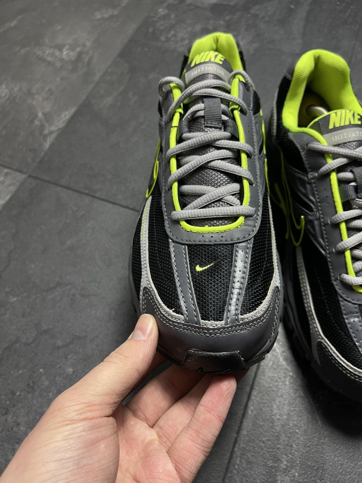 Nike Nike Initiator Black Dark Grey Volt Neon Green Size US 8.5 / EU 41-42 - 5 Thumbnail