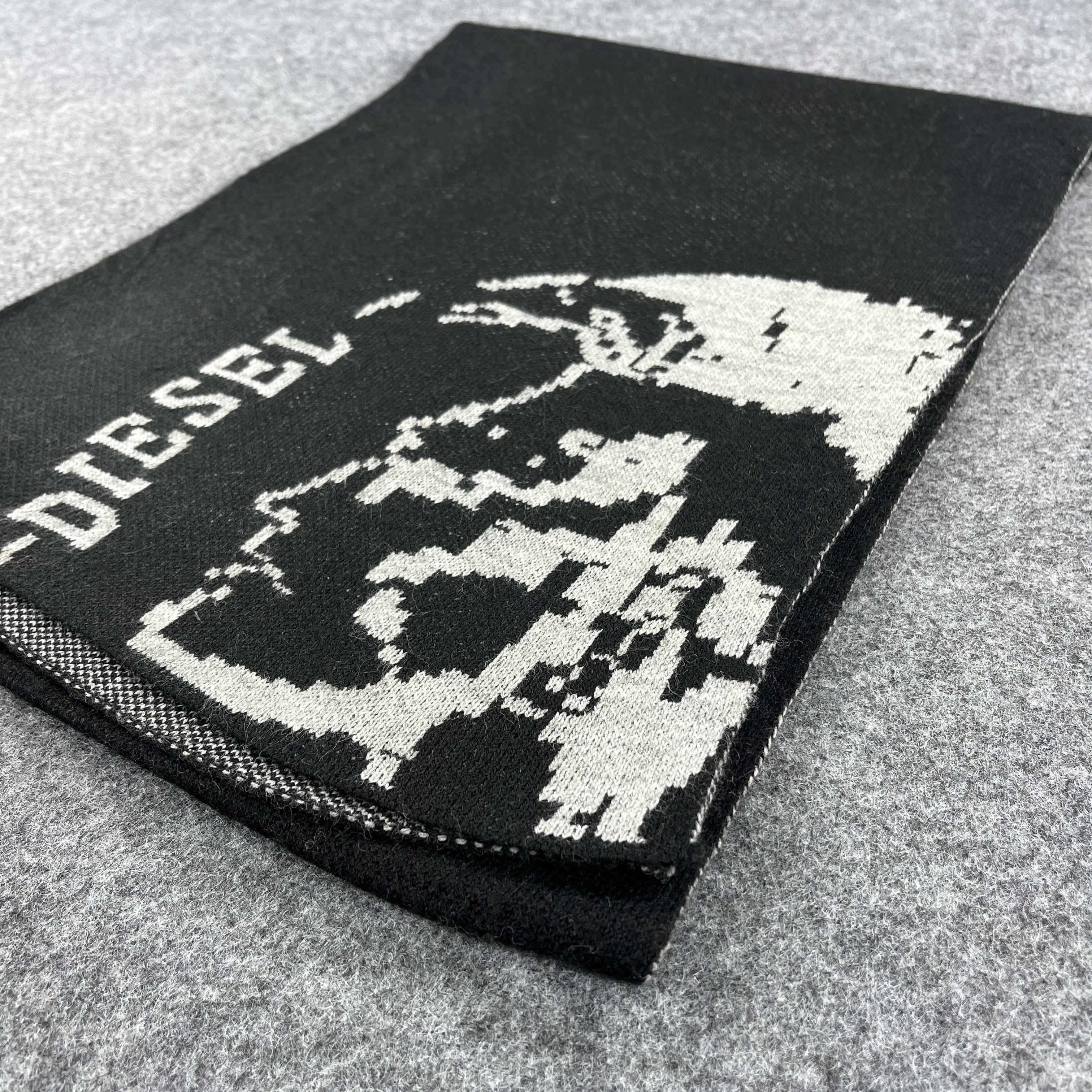Diesel Diesel Big Logo Scarf / Muffler / Neckwear T1278 Size ONE SIZE - 9 Thumbnail