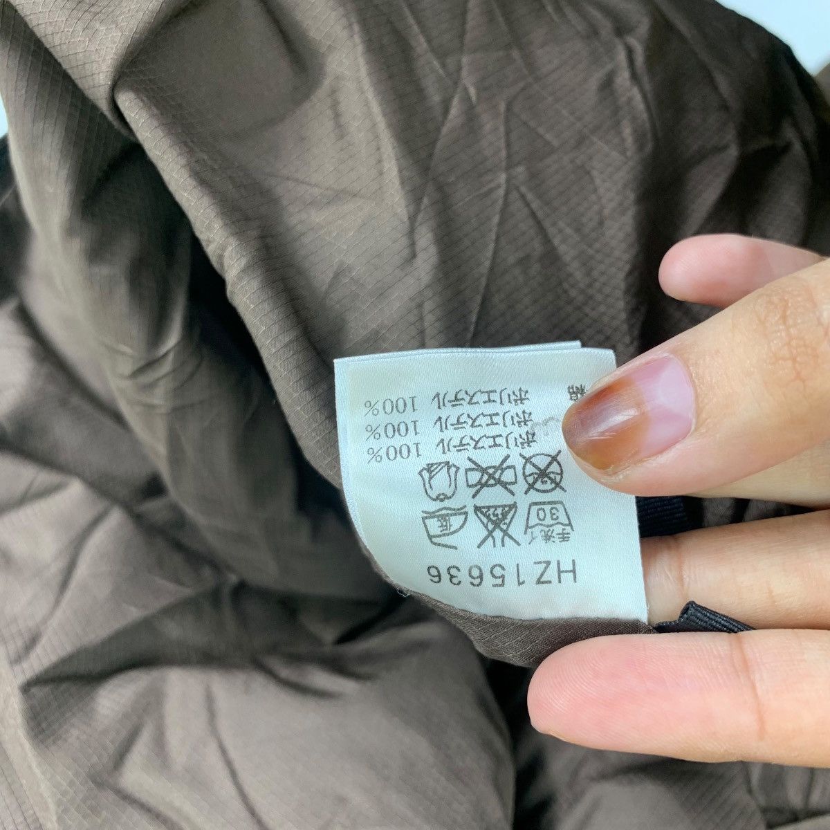 Helly Hansen Vintage HELLY HANSEN Light Puffer Outdoor Jacket Parka Zippe Size US L / EU 52-54 / 3 - 13 Thumbnail
