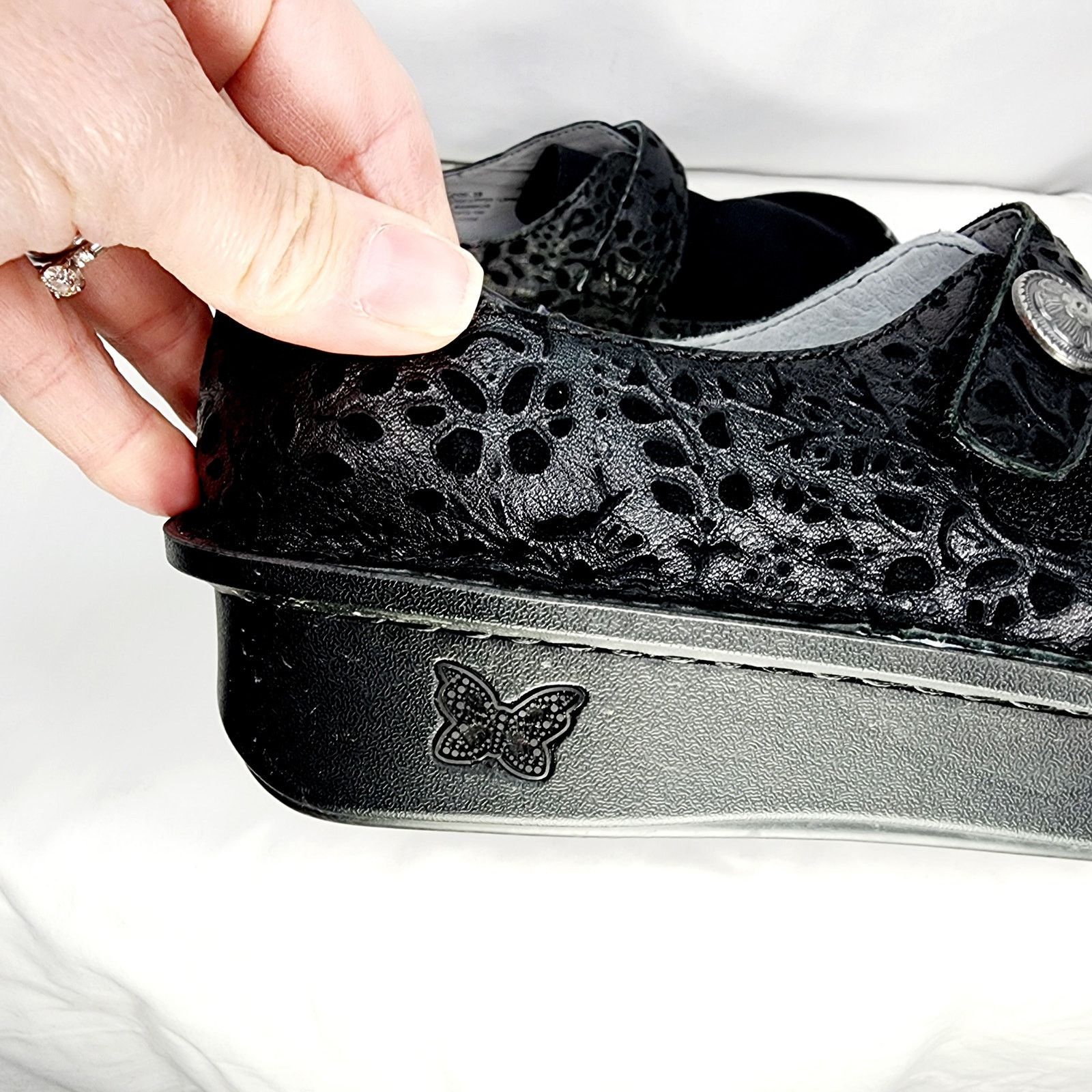 Other Alegria Black Leather Floral Embossed And Neoprene Shoes Size US 9 / IT 39 - 5 Thumbnail