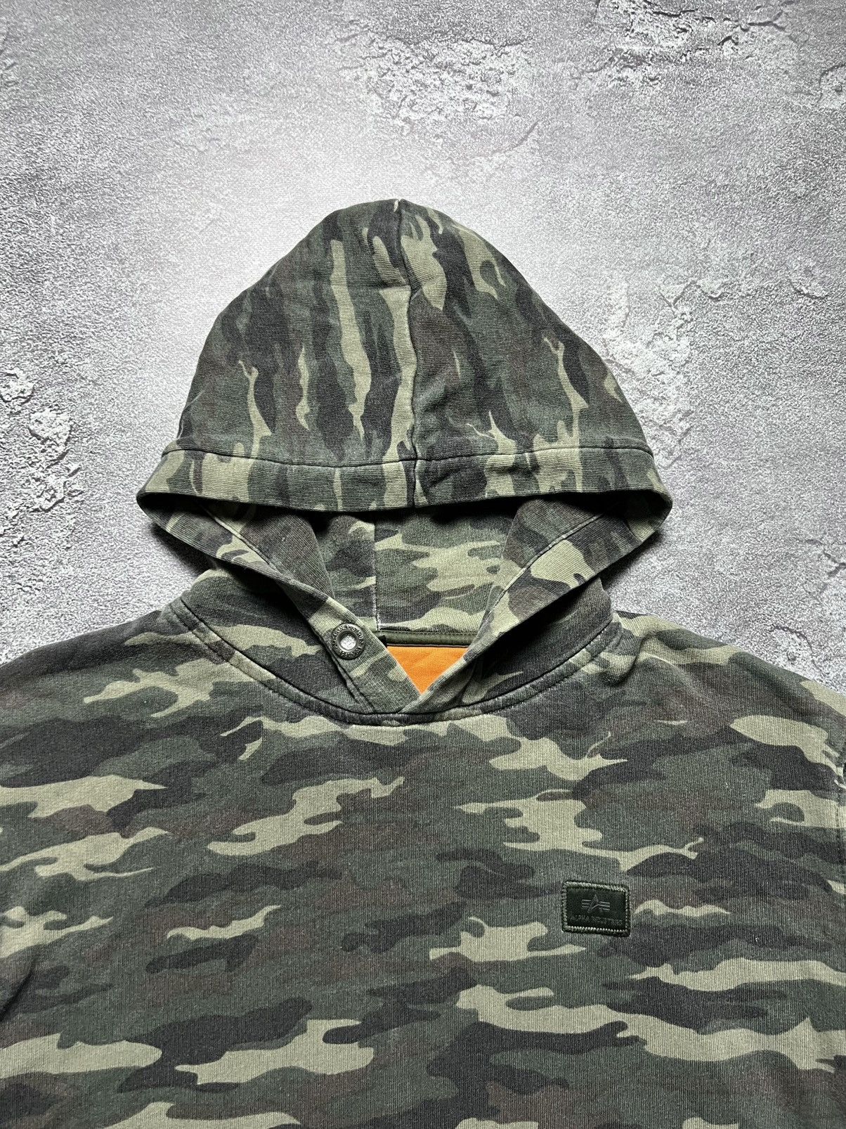 Alpha Industries Vintage Alpha Industries Camo Military Big Logo Hoodie M Size US M / EU 48-50 / 2 - 2 Thumbnail