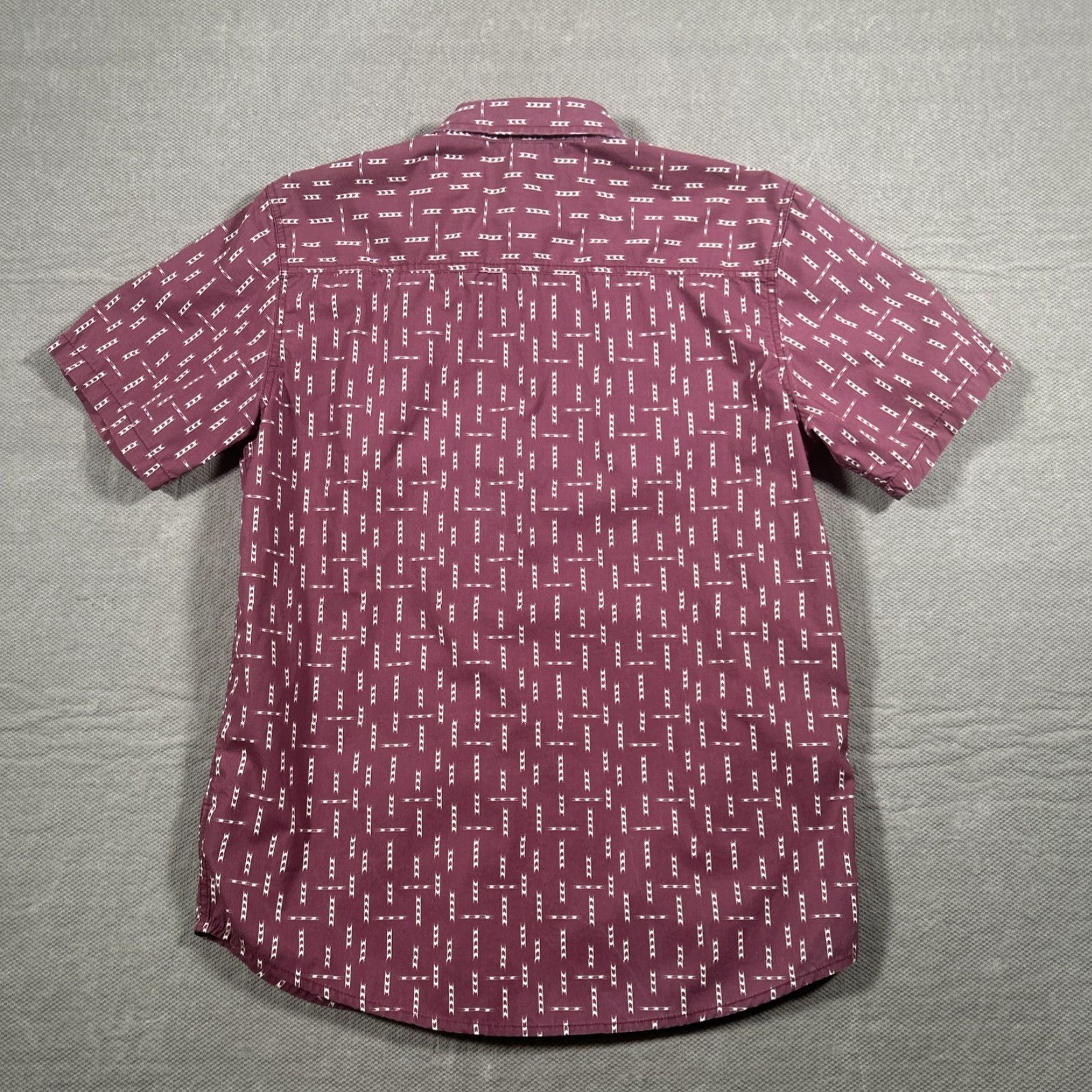 Vintage Gibson Trading Co Shirt Mens M Short Sleeve Button Up Maroon Red Size US M / EU 48-50 / 2 - 7 Thumbnail