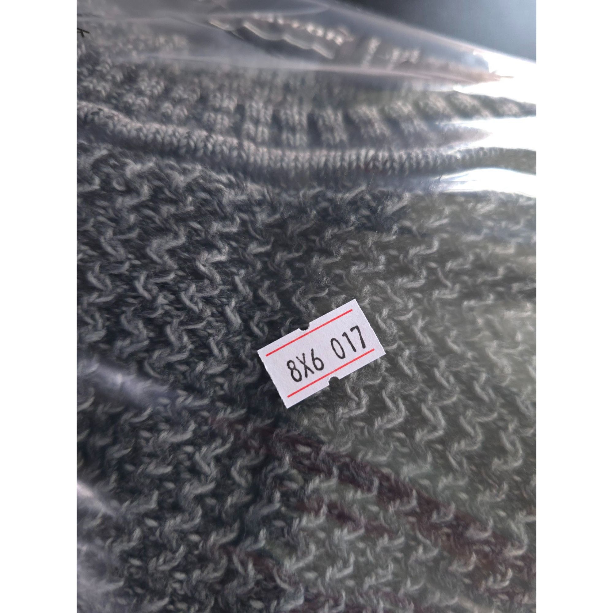 David Taylor Vintage David Taylor Mens Gray Acrylic Sweater L Size US L / EU 52-54 / 3 - 6 Thumbnail