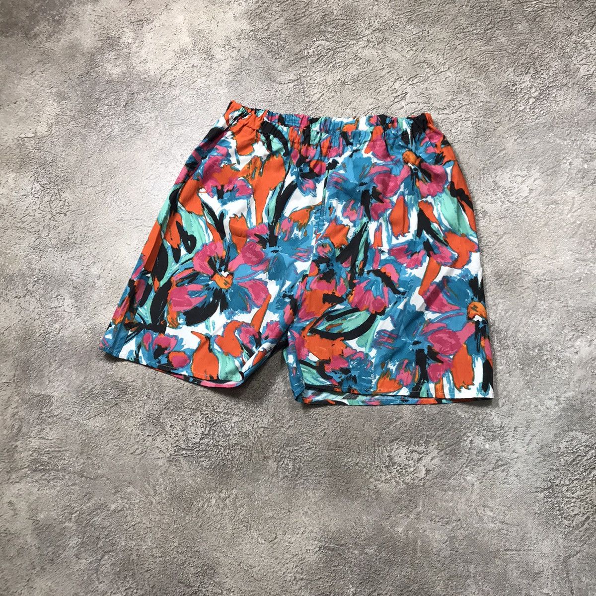 Vintage Vintage Y2K All Over Print Swim Shorts Streetwear Japan 30 Size US 30 / EU 46 - 2 Thumbnail