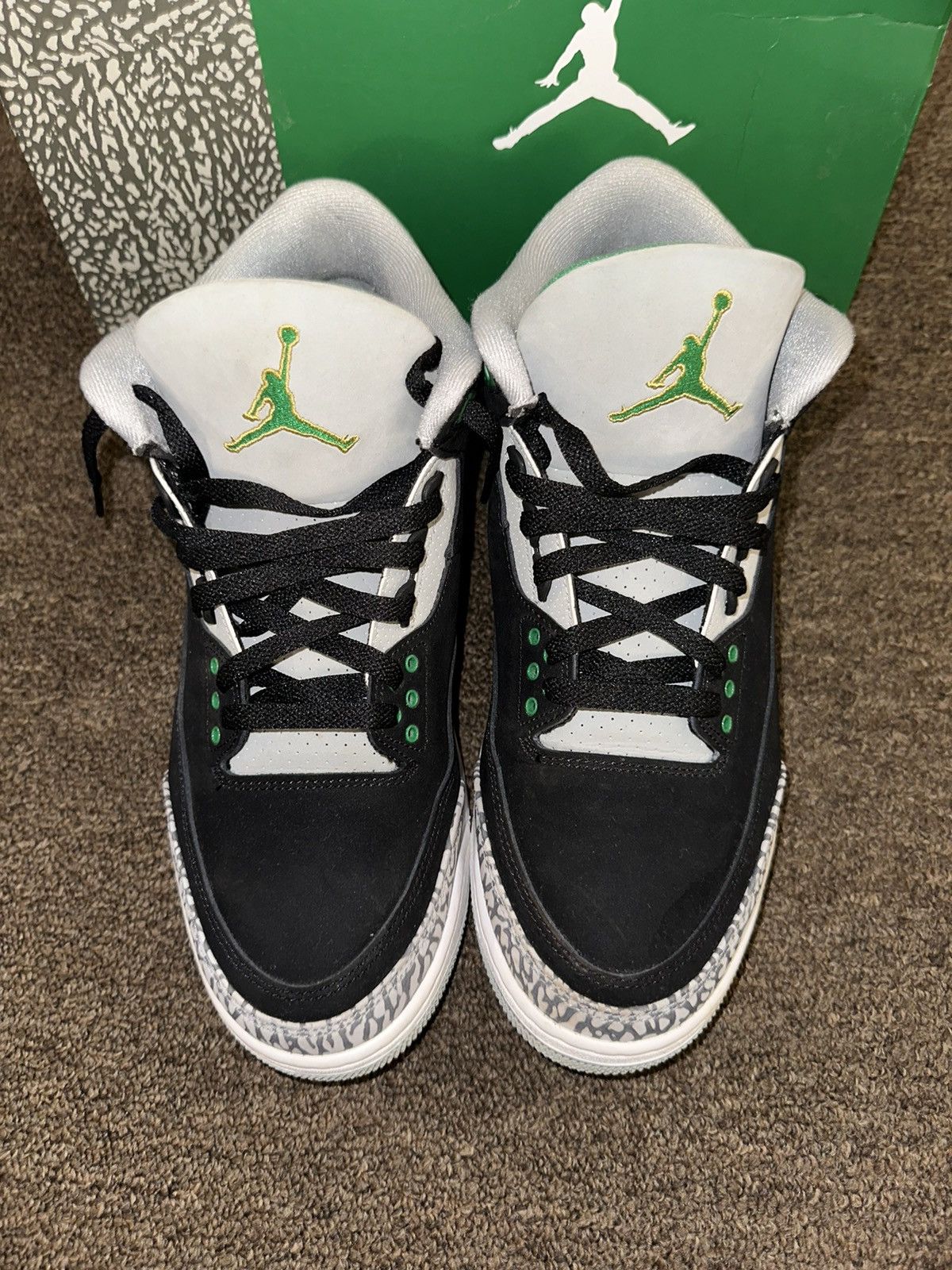 Jordan Brand Size 10.5 - Jordan 3 Retro Mid Pine Green Size US 10.5 / EU 43-44 - 4 Thumbnail