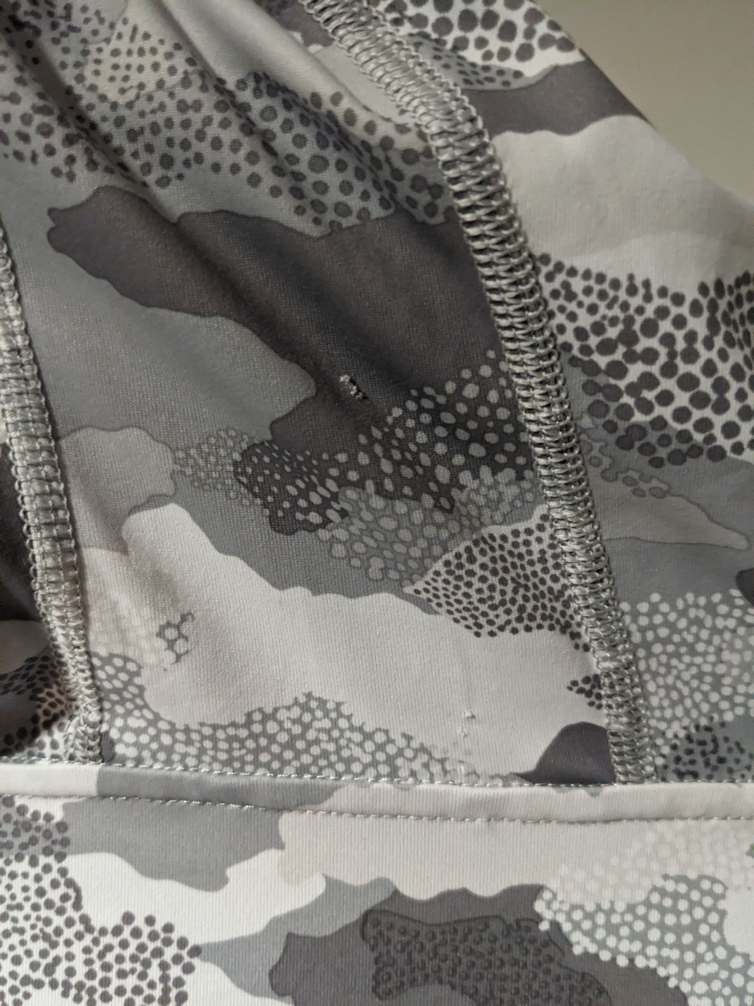 Designer × Patagonia Patagonia White Gray Camo Small Comfort Hoody II Size US S / EU 44-46 / 1 - 7 Thumbnail