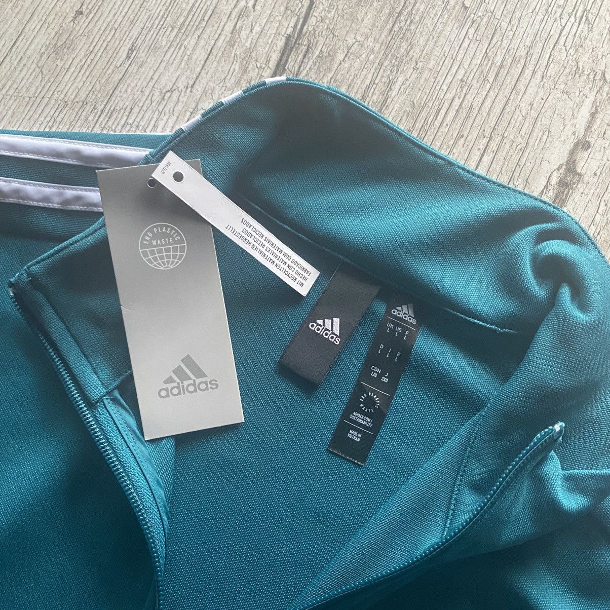 Adidas Adidas Zip 1/3 Size US L / EU 52-54 / 3 - 5 Thumbnail