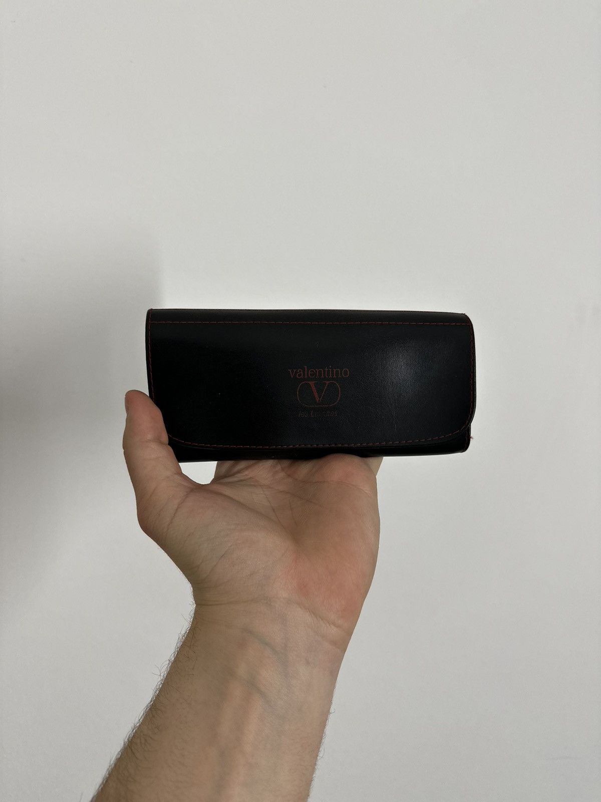 Valentino Valentino Sunglasses With Case Size ONE SIZE - 6 Thumbnail