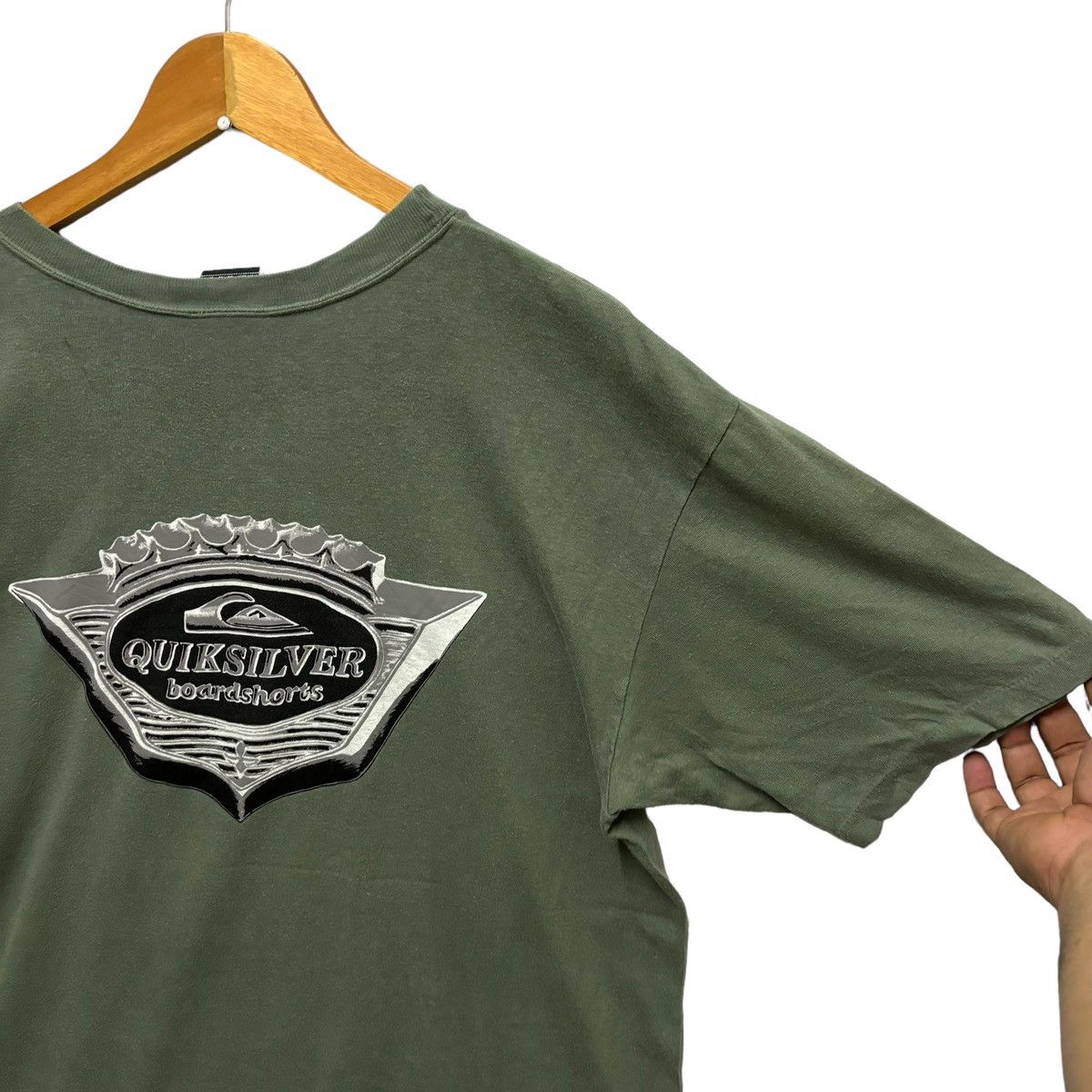 Quiksilver × Vintage Vintage Quiksilver Japan Graphic Back Hit Tshirt Size US L / EU 52-54 / 3 - 4 Thumbnail