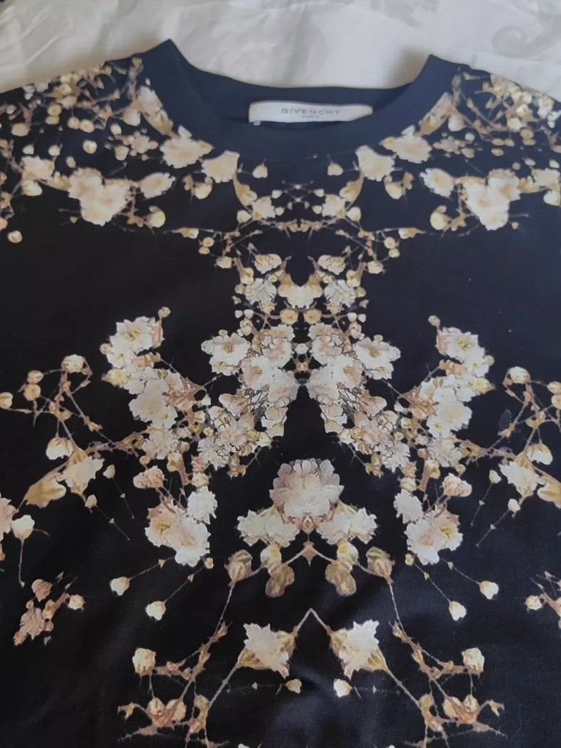 Givenchy Givenchy Floral Short Sleeve Shirt, XS Size Size US XS / EU 42 / 0 - 3 Thumbnail