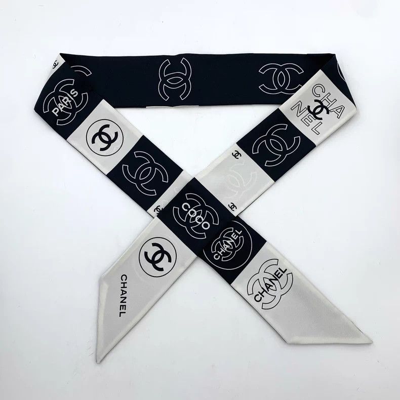 Chanel Chanel Black and white color-block double C printed mulber Size ONE SIZE - 1 Thumbnail
