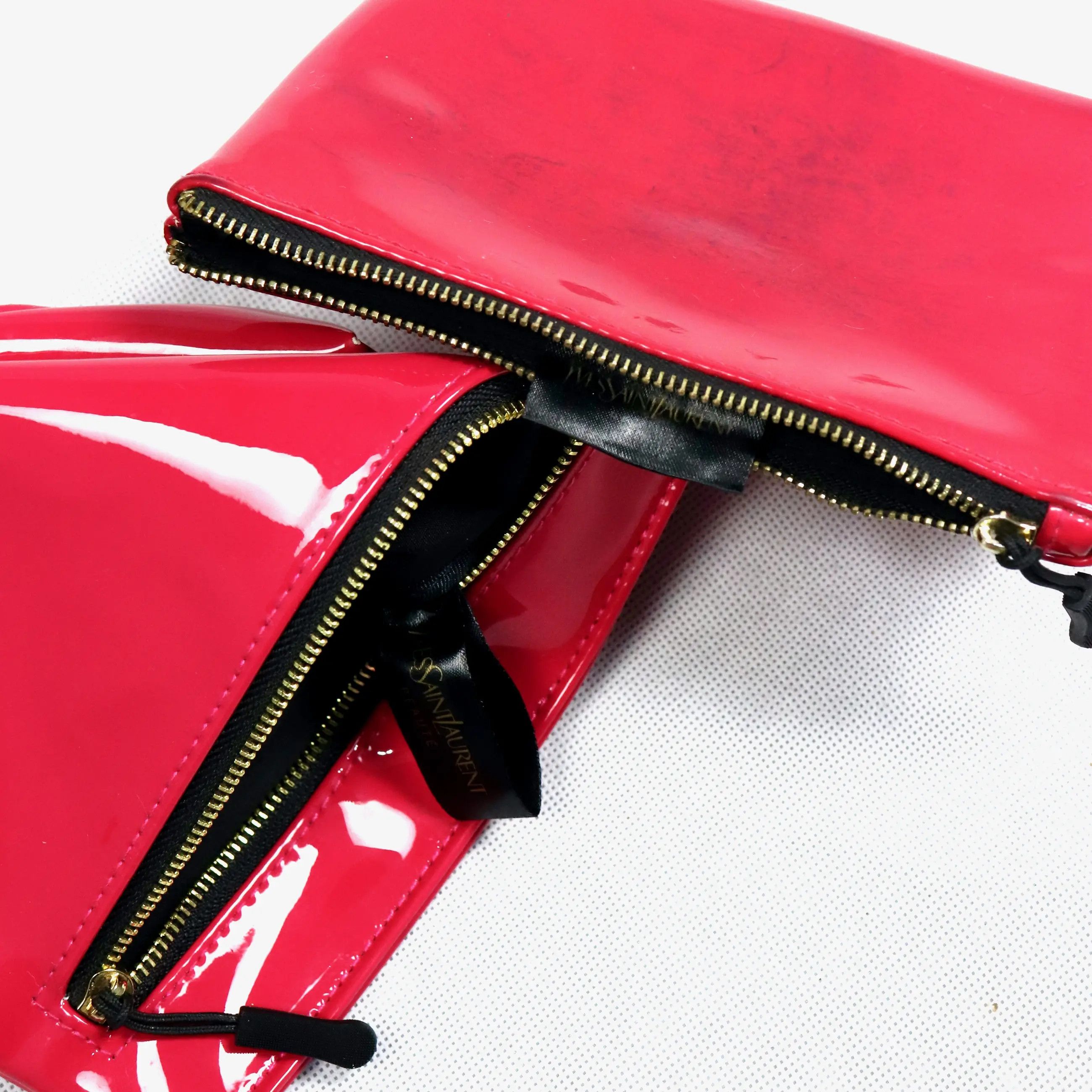 Yves Saint Laurent Two YSL cosmetics pouches Size ONE SIZE - 3 Thumbnail