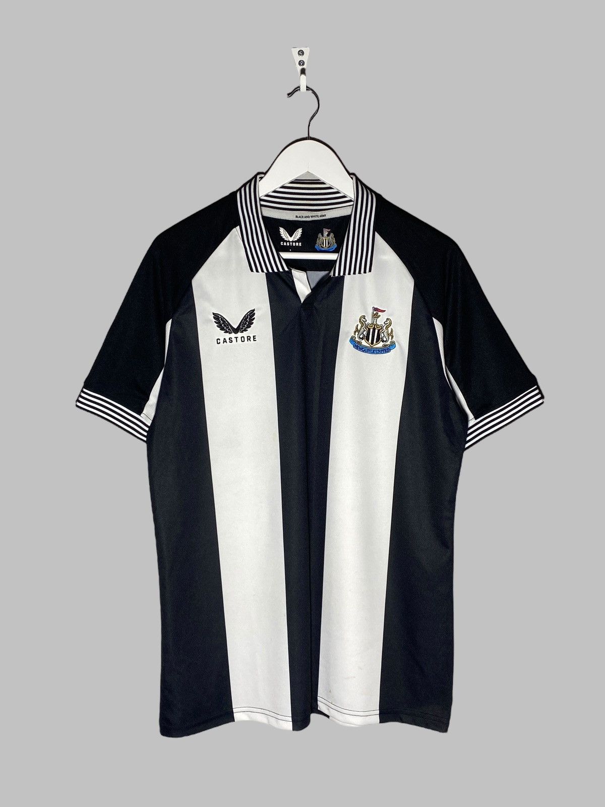 Other Castore Newcastle United 2020/21 Special Edition Jersey Size US L / EU 52-54 / 3 - 1 Thumbnail