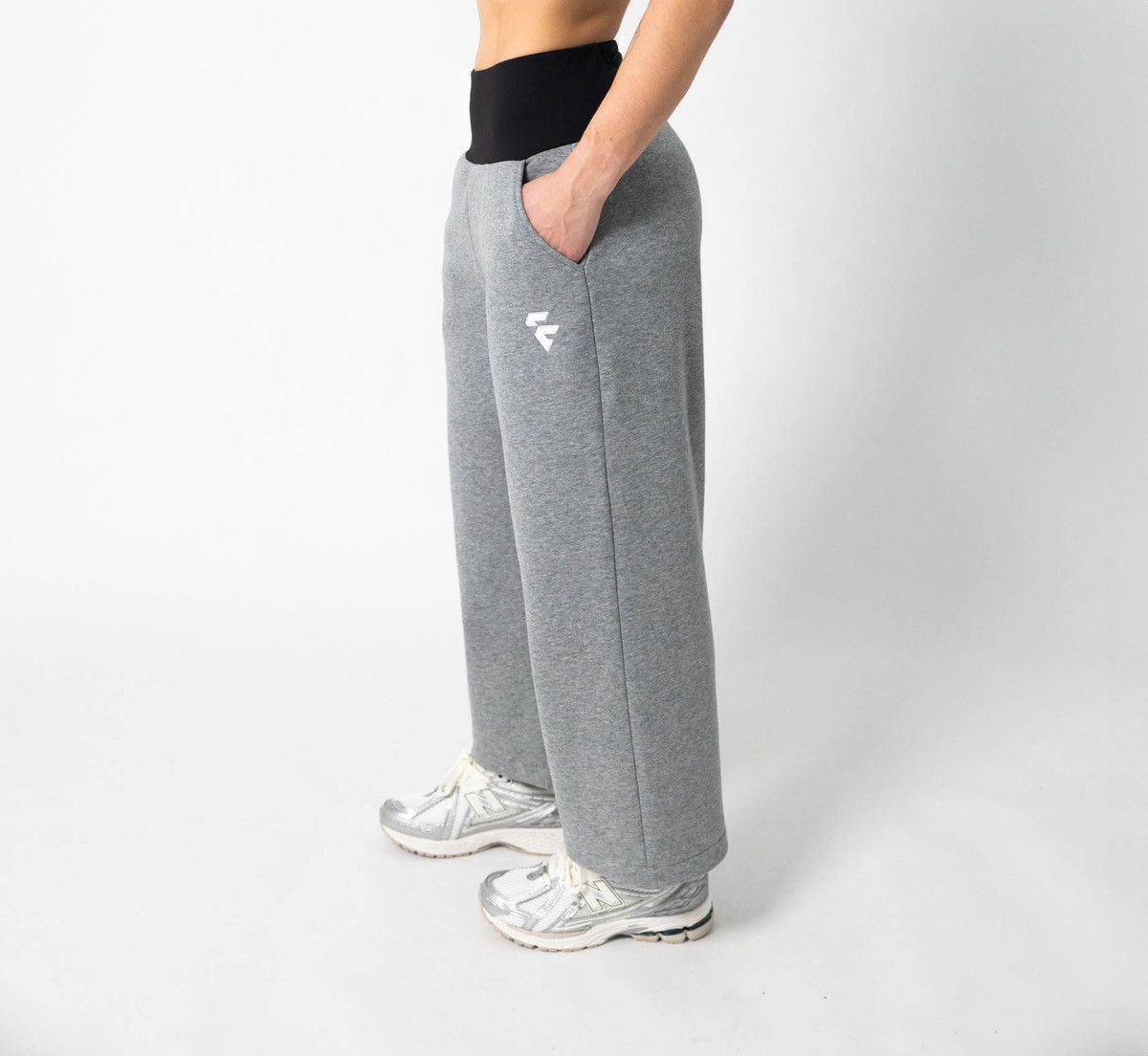 Other Elektrik Training Pro 4” High Waist Gray Gym Sweatpant Size 32" / US 10 / IT 46 - 1 Thumbnail