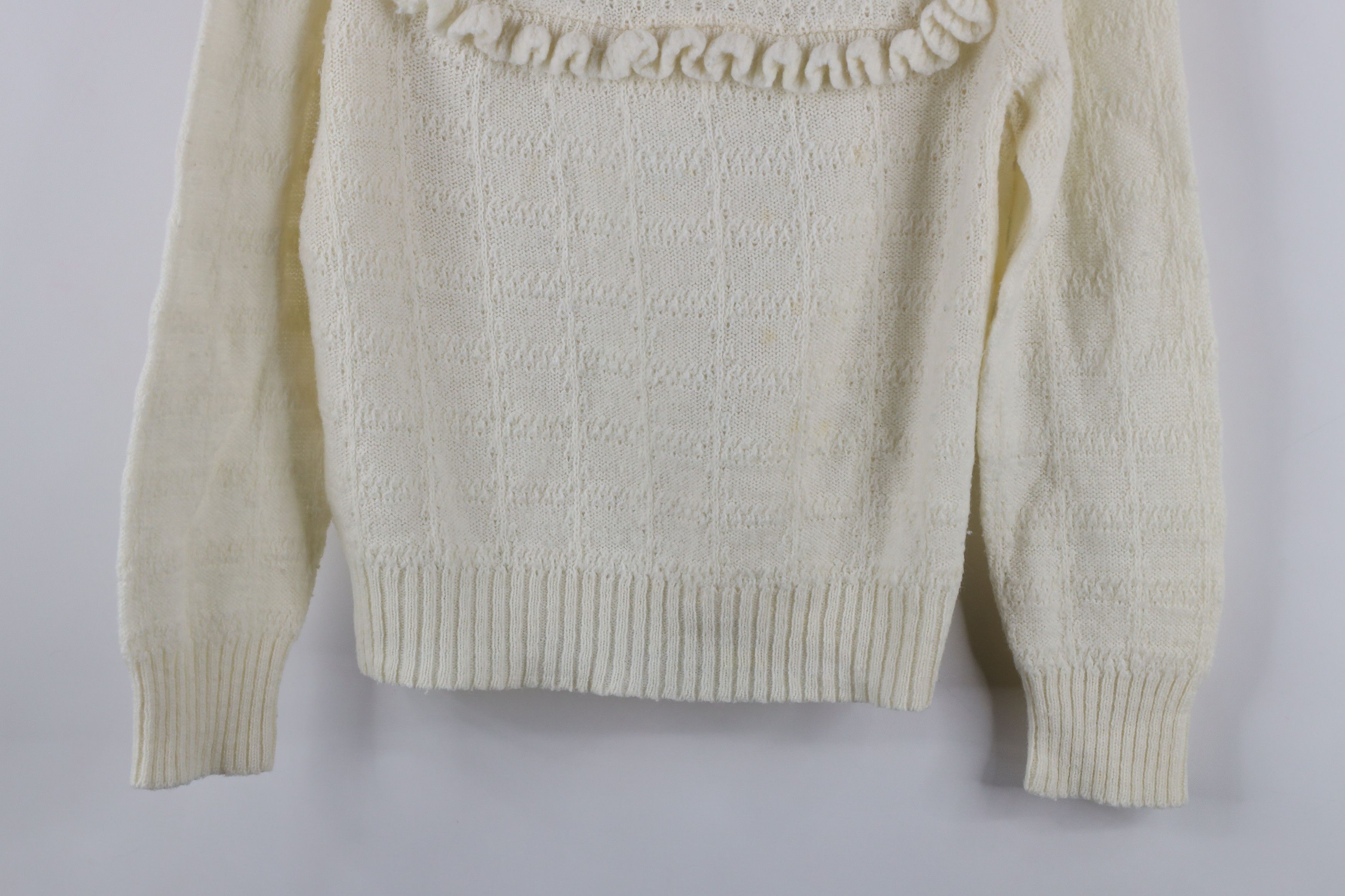 Vintage Vintage 60s Streetwear Frilly Knit Sweater Cream USA Size M / US 6-8 / IT 42-44 - 3 Thumbnail