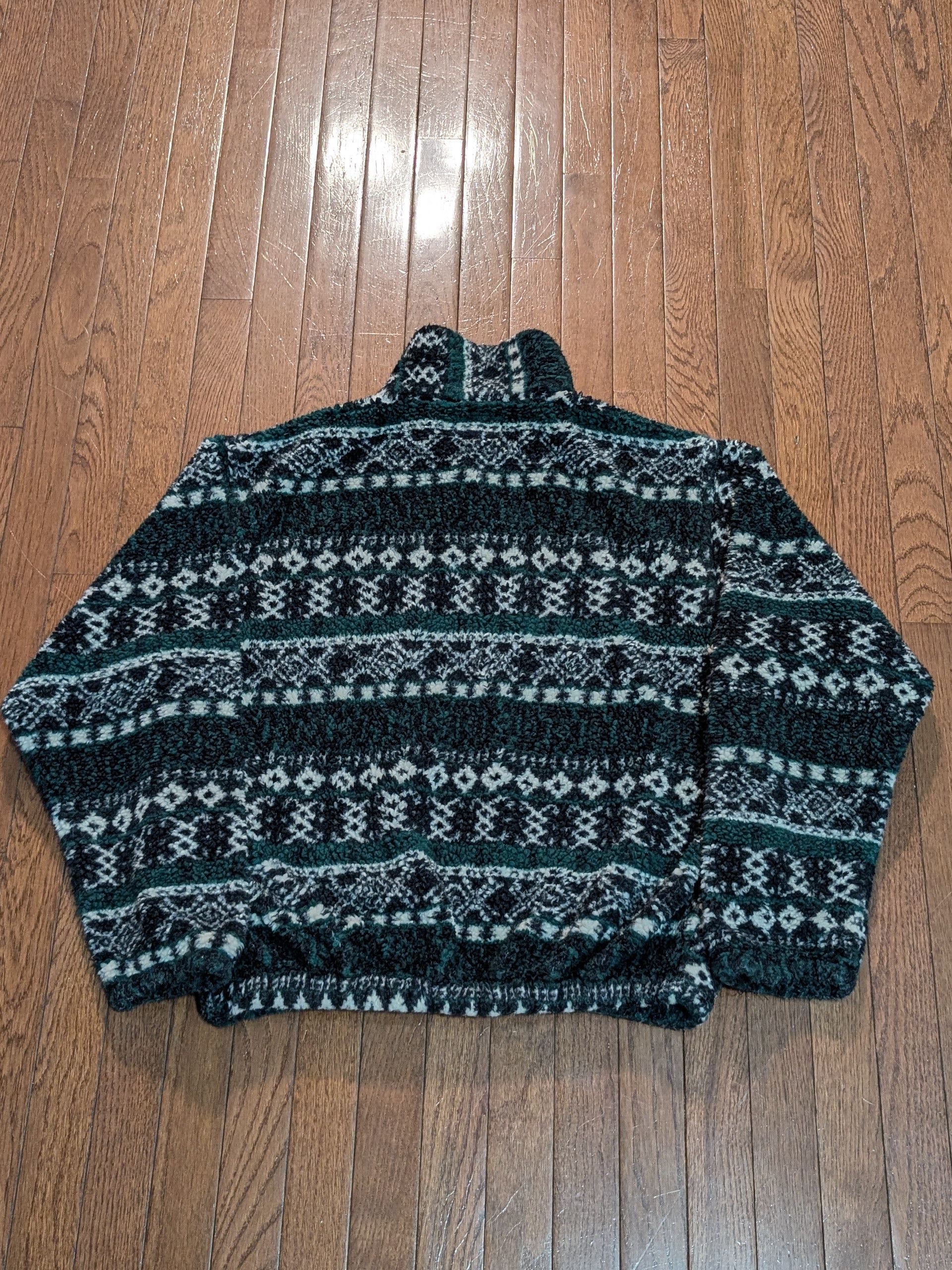 Other Vintage Aztec Geometric Print Discovery Bay Fleece - Size L Size US L / EU 52-54 / 3 - 5 Thumbnail