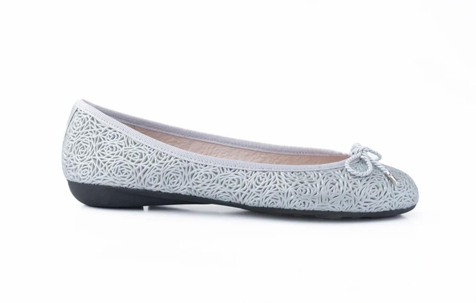 Designer Paul Mayer Attitudes Bingo Nappa Silver Size 6B - NWT (New) Size US 6 / IT 36 - 1 Thumbnail