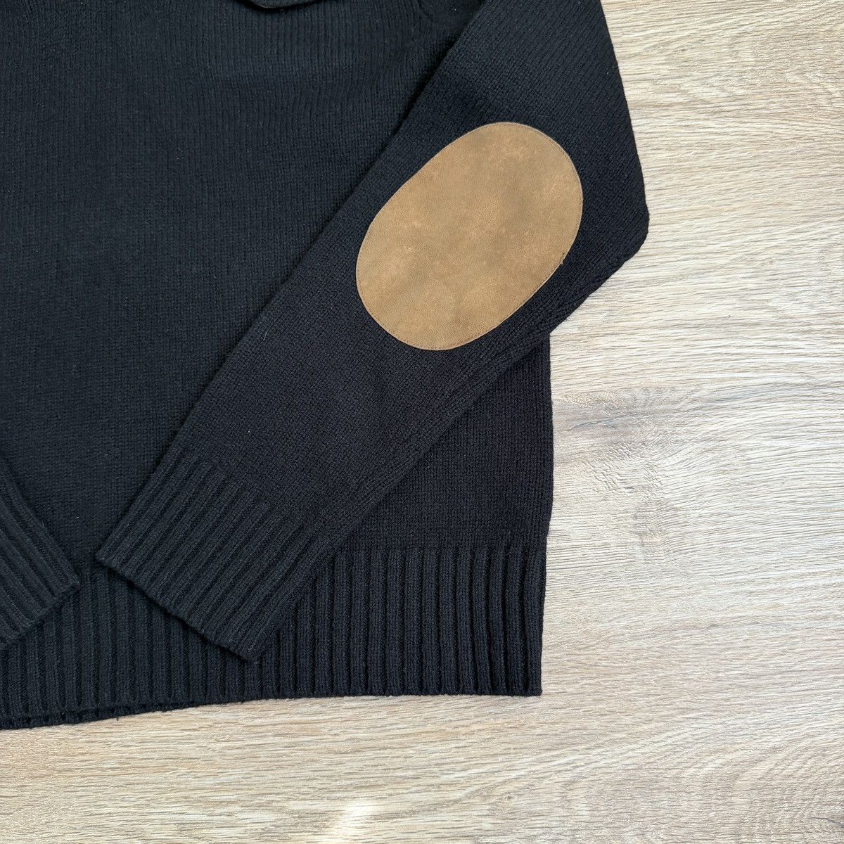 Polo Ralph Lauren Vintage Polo Ralph Lauren Collar Knit Sweater Leather Elbows Size US L / EU 52-54 / 3 - 3 Thumbnail
