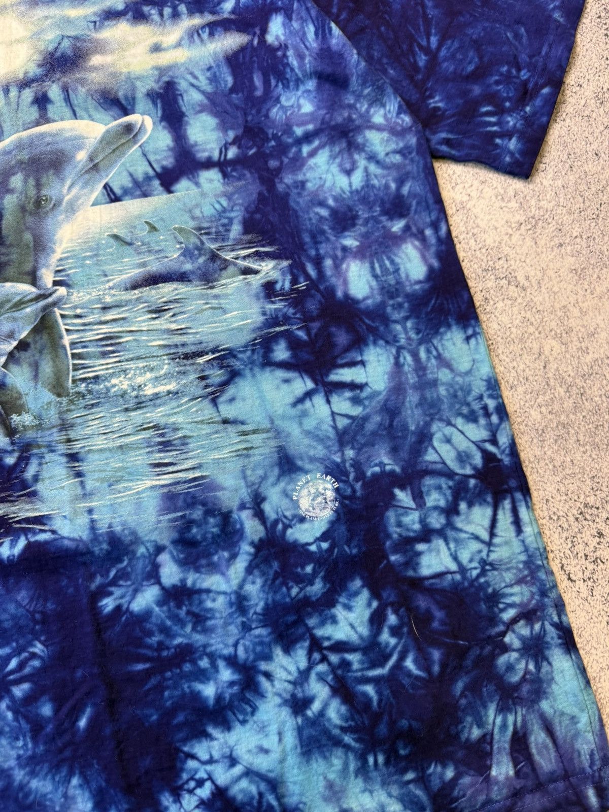 The Mountain Vintage Planet Earth Dolphin Moonlight Tie Dye Shirt Size US XL / EU 56 / 4 - 14 Thumbnail