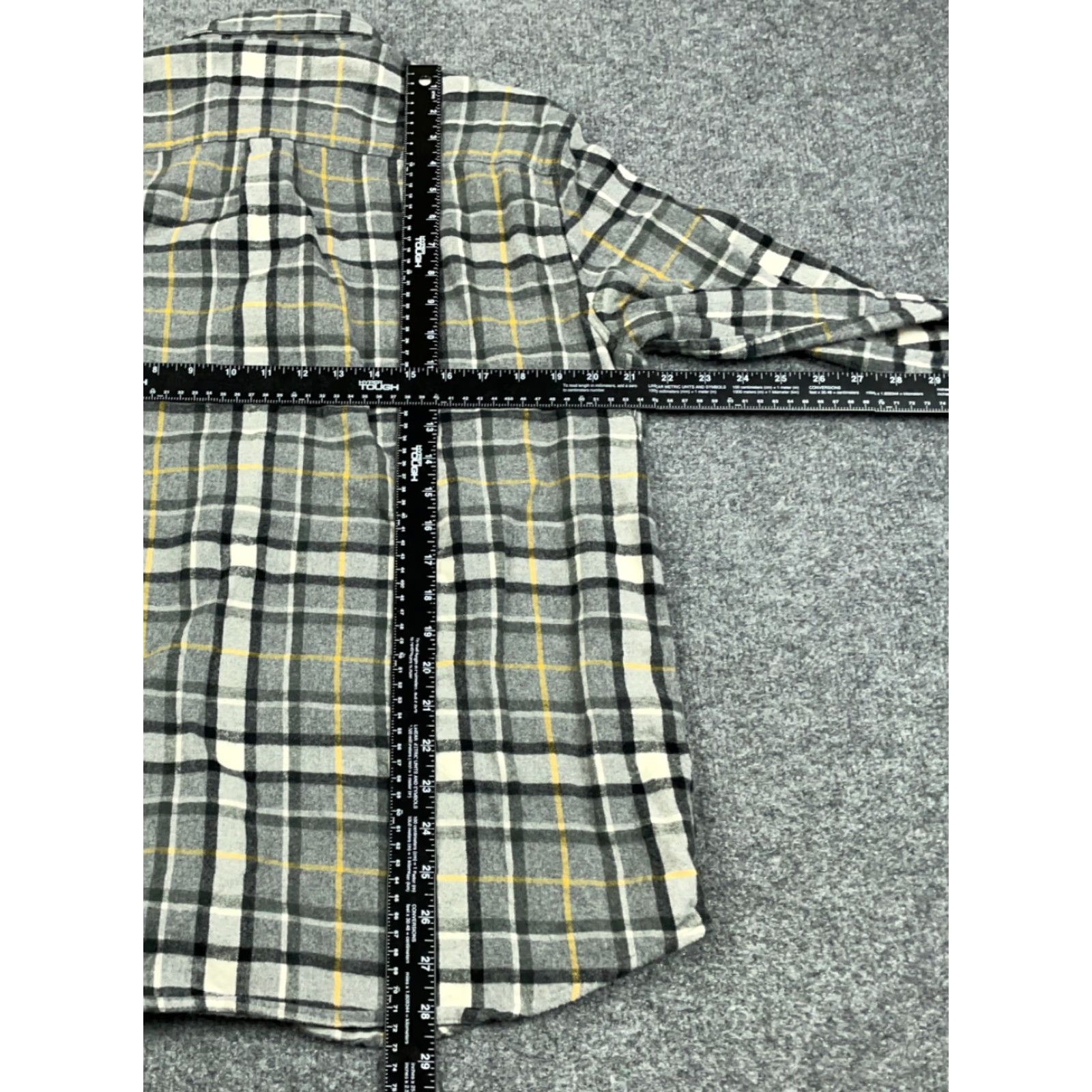 Vintage L.L. Bean Gray Plaid Flannel Shirt Adult Medium Button-Up Casual Workwear Mens Size US M / EU 48-50 / 2 - 3 Thumbnail