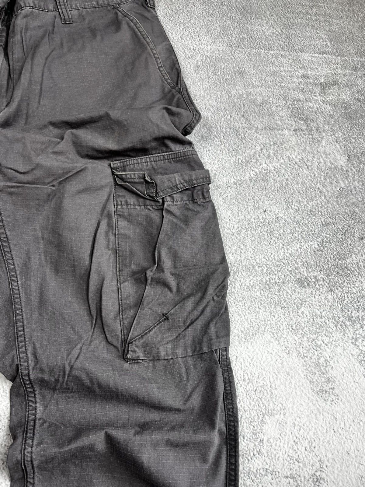 Carhartt Carhartt cargo pants size 38/32 Size US 38 / EU 54 - 7 Thumbnail