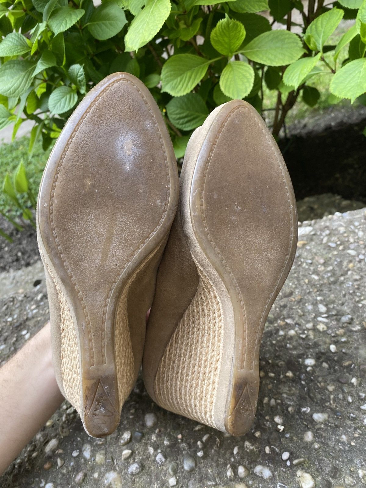 Prada Vintage Prada beige Suede Espadrille Wedge Sandals Size US 7.5 / IT 37.5 - 7 Thumbnail