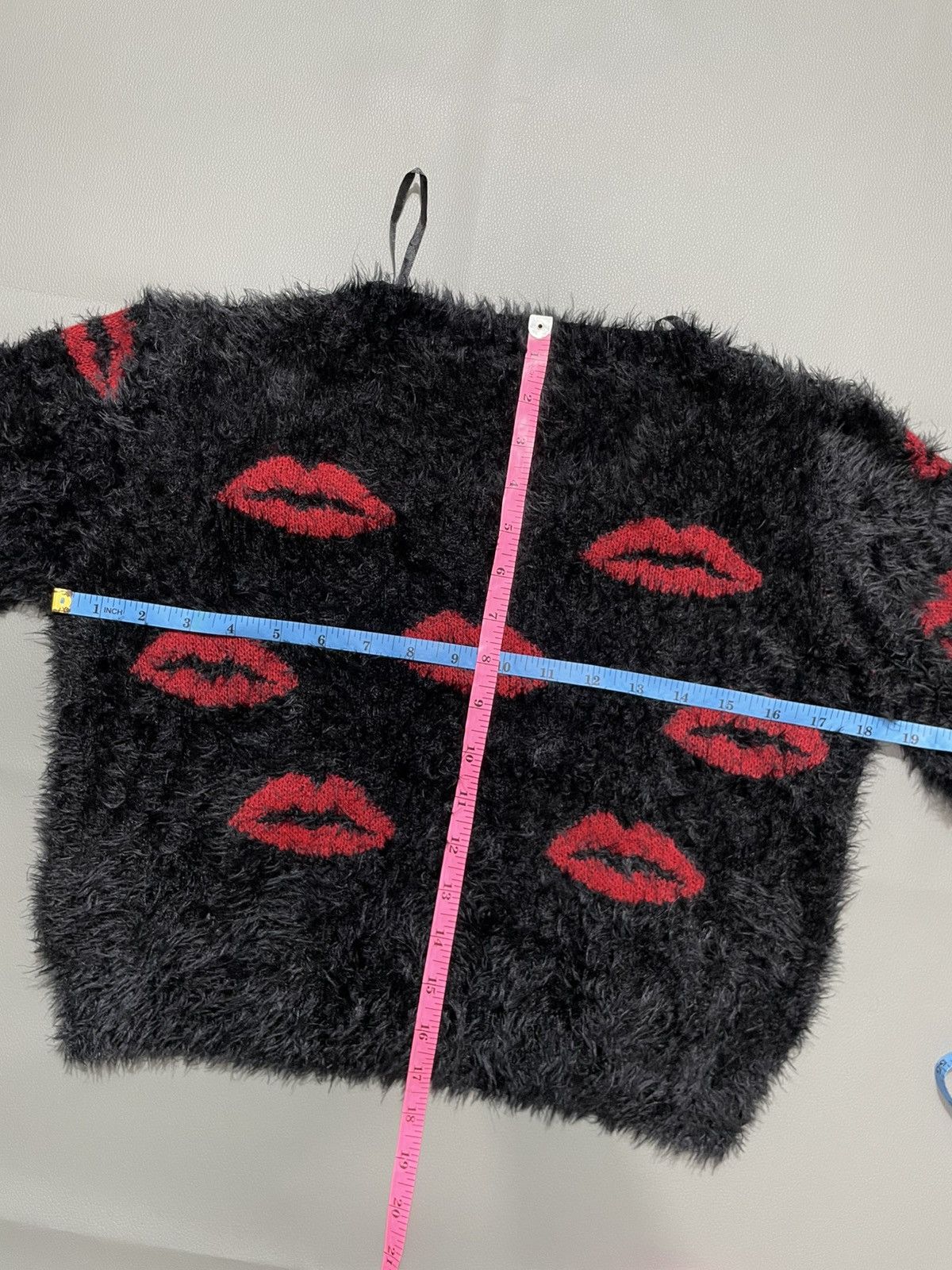 Beauty Beast Japanese Dig Deep - Lips pattern Cropped mohair sweater Size M / US 6-8 / IT 42-44 - 4 Thumbnail