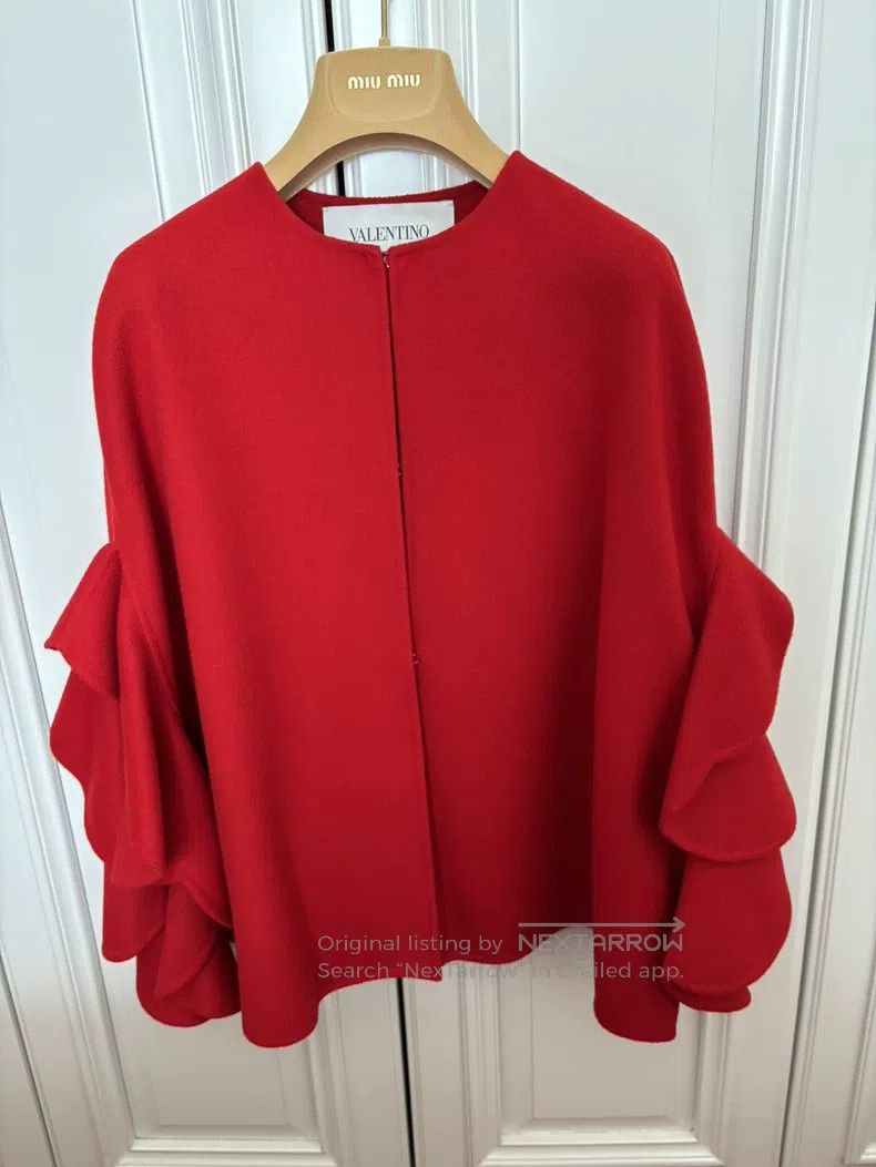 Valentino Valentino Red cloak coat Size M / US 6-8 / IT 42-44 - 3 Thumbnail